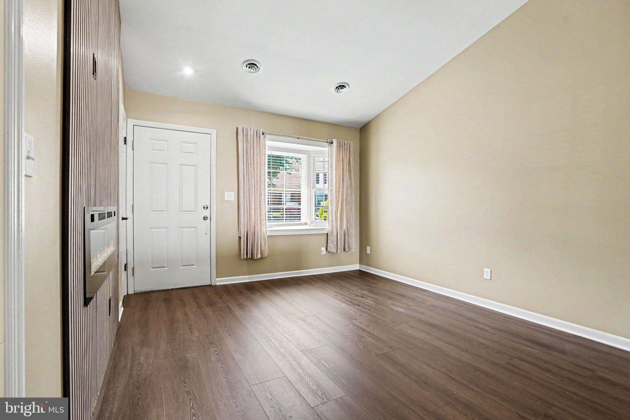 SOUTHPOINT - Residential