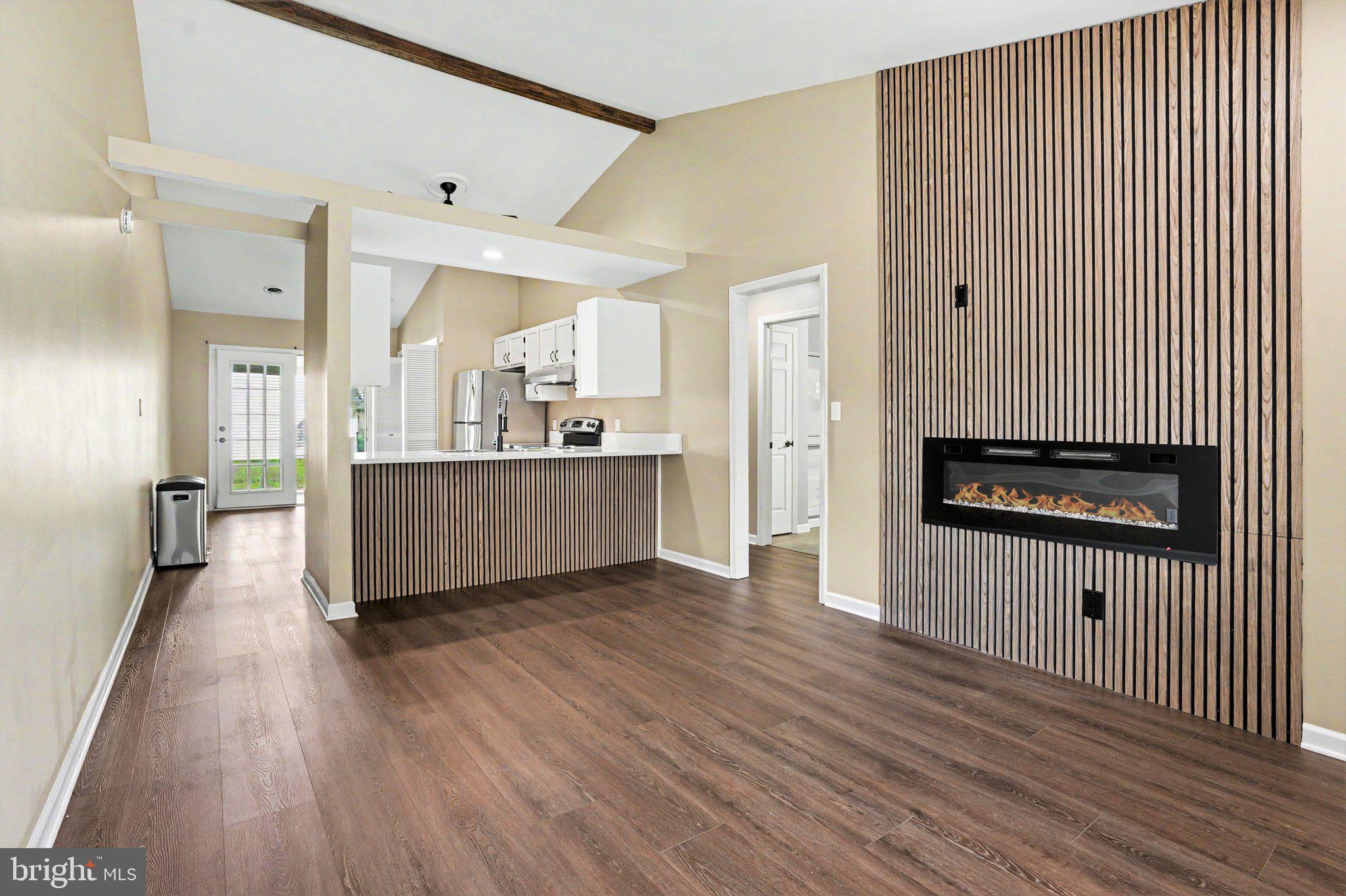 SOUTHPOINT - Residential