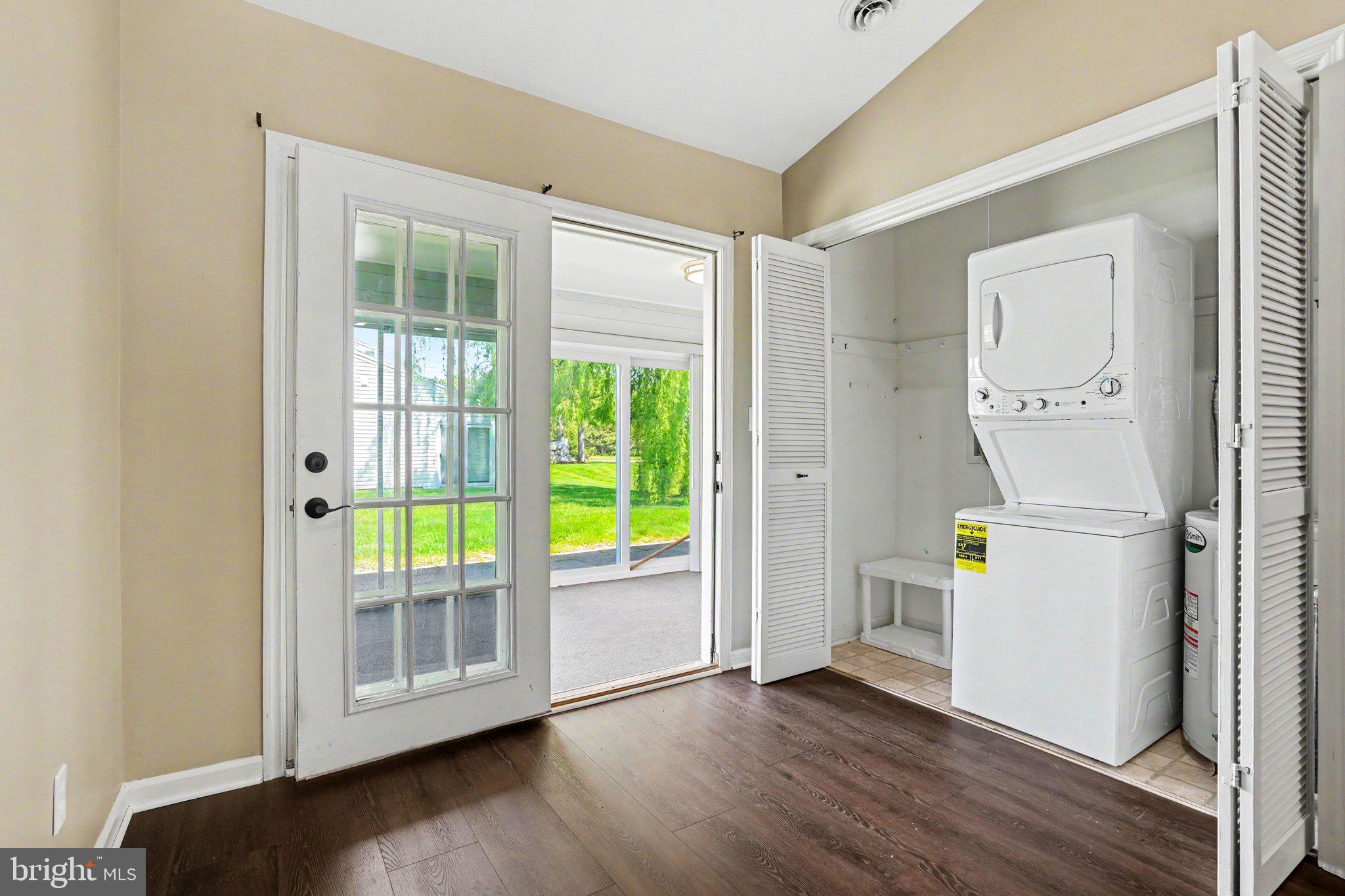 SOUTHPOINT - Residential