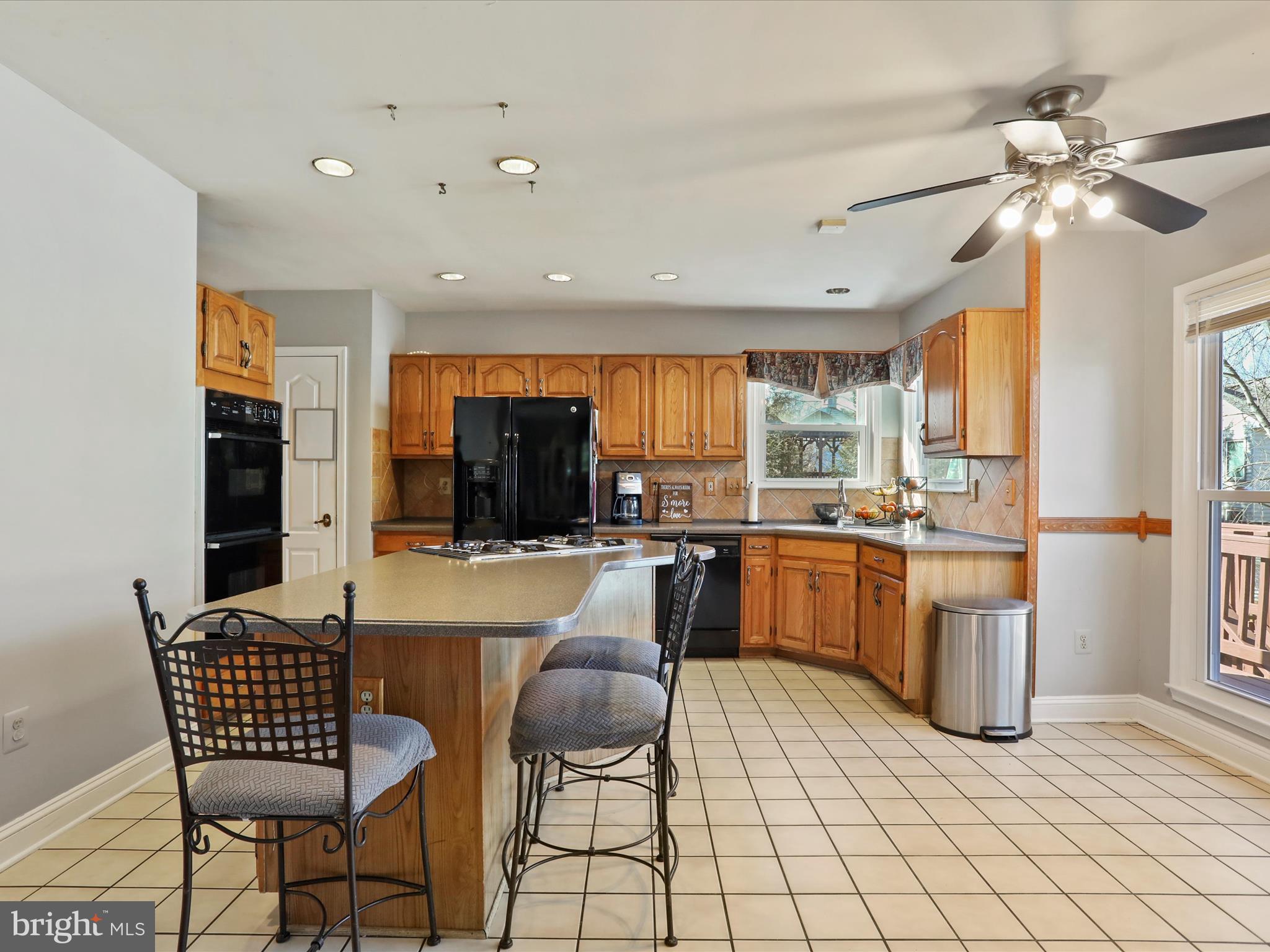 SPRING RIDGE - Residential