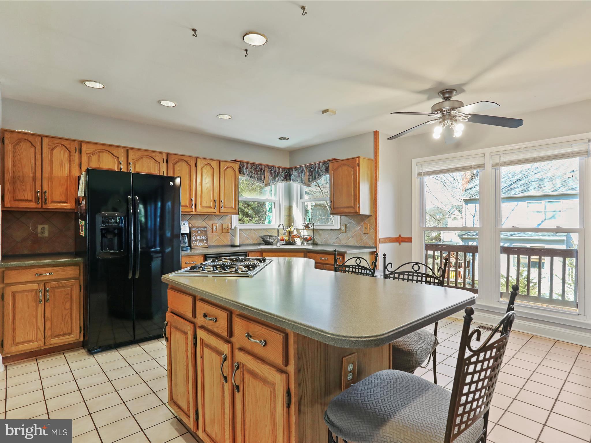 SPRING RIDGE - Residential