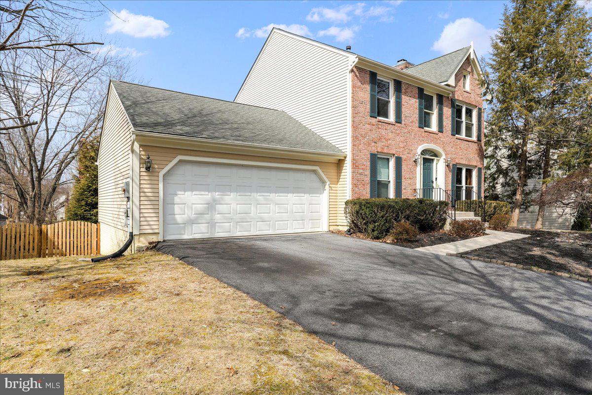 SPRING RIDGE - Residential