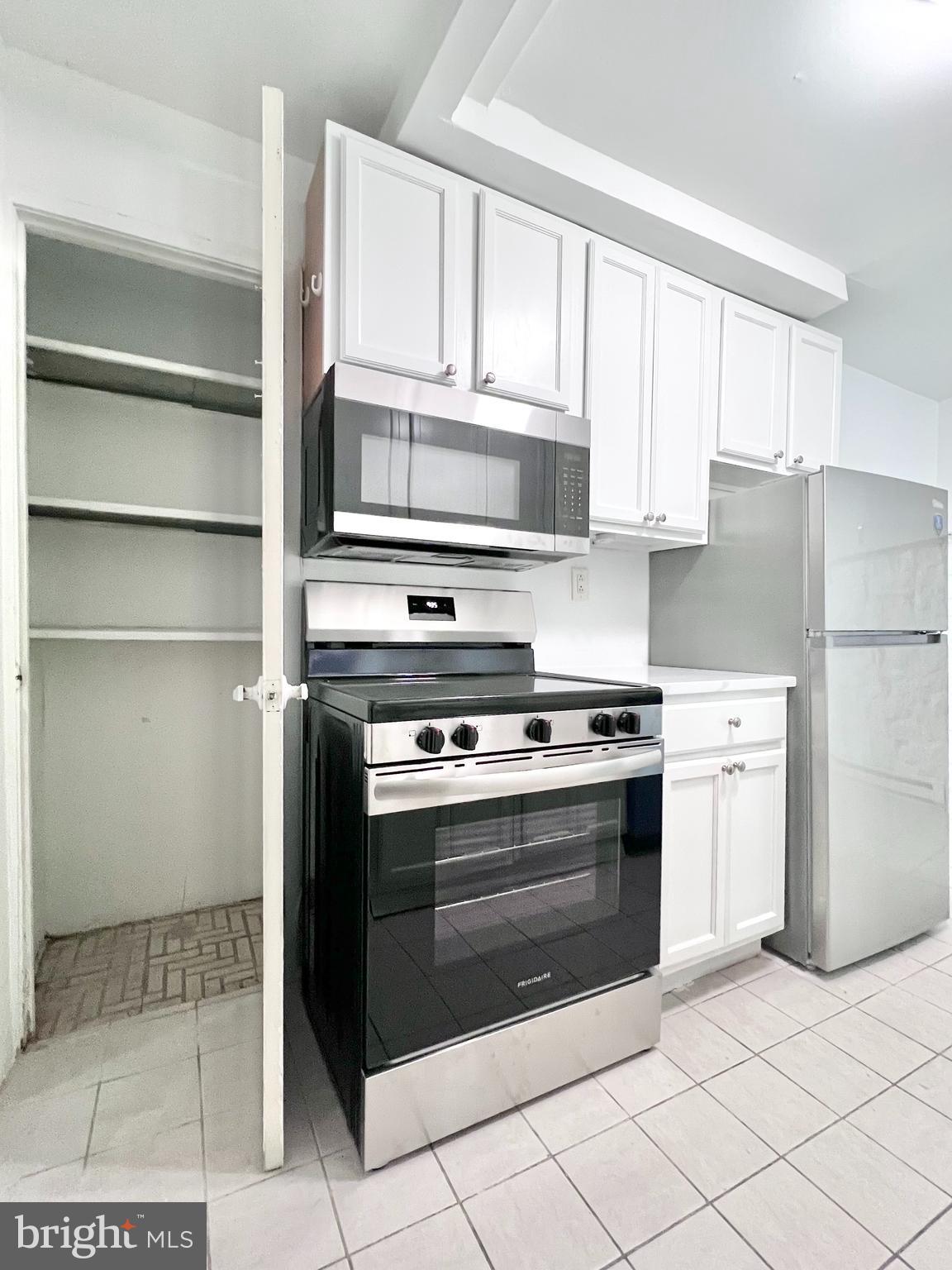 WASHINGTON SQ WEST - Residential Lease