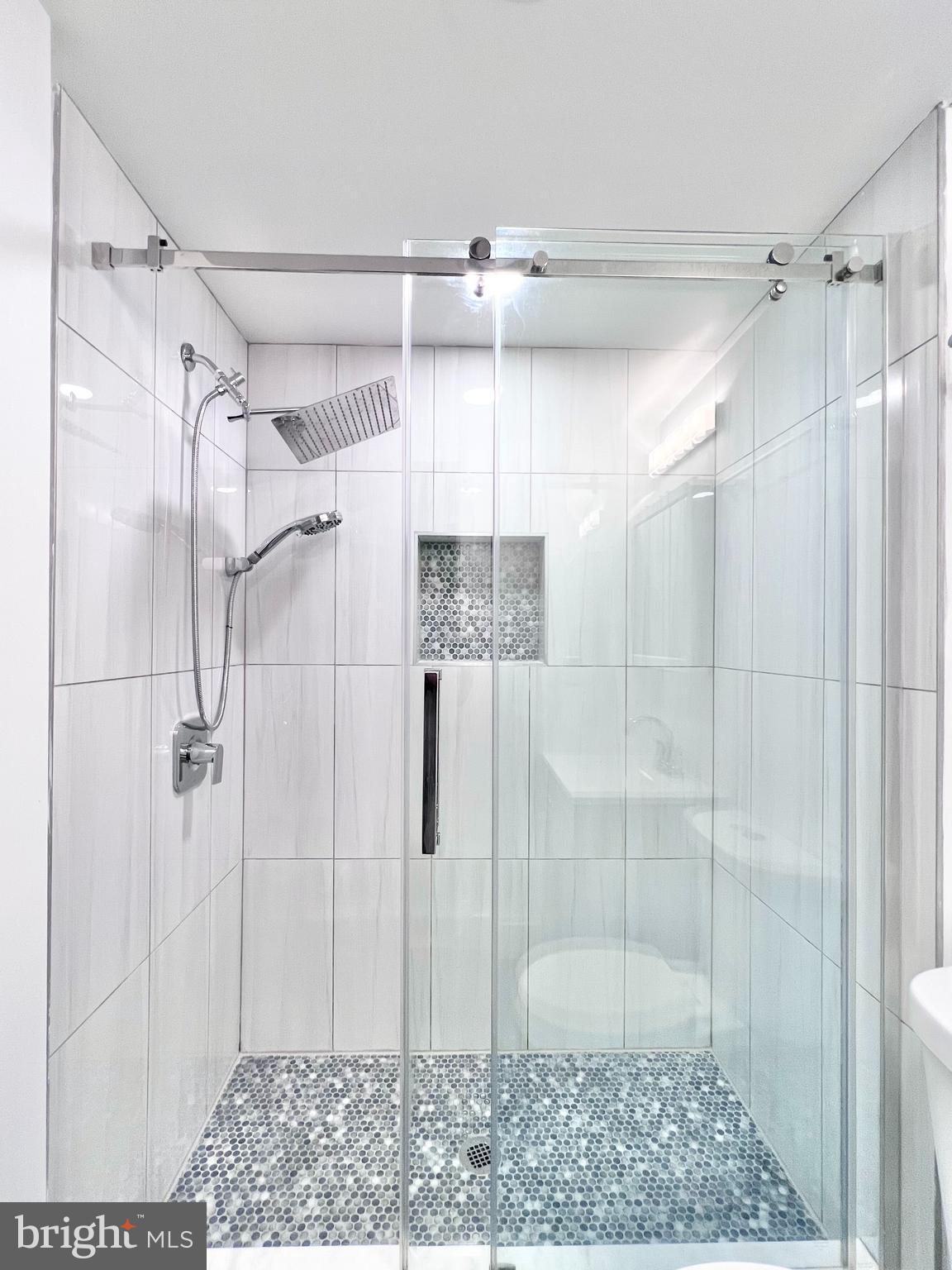 WASHINGTON SQ WEST - Residential Lease