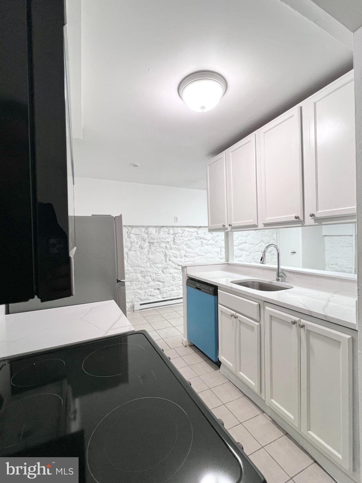 WASHINGTON SQ WEST - Residential Lease