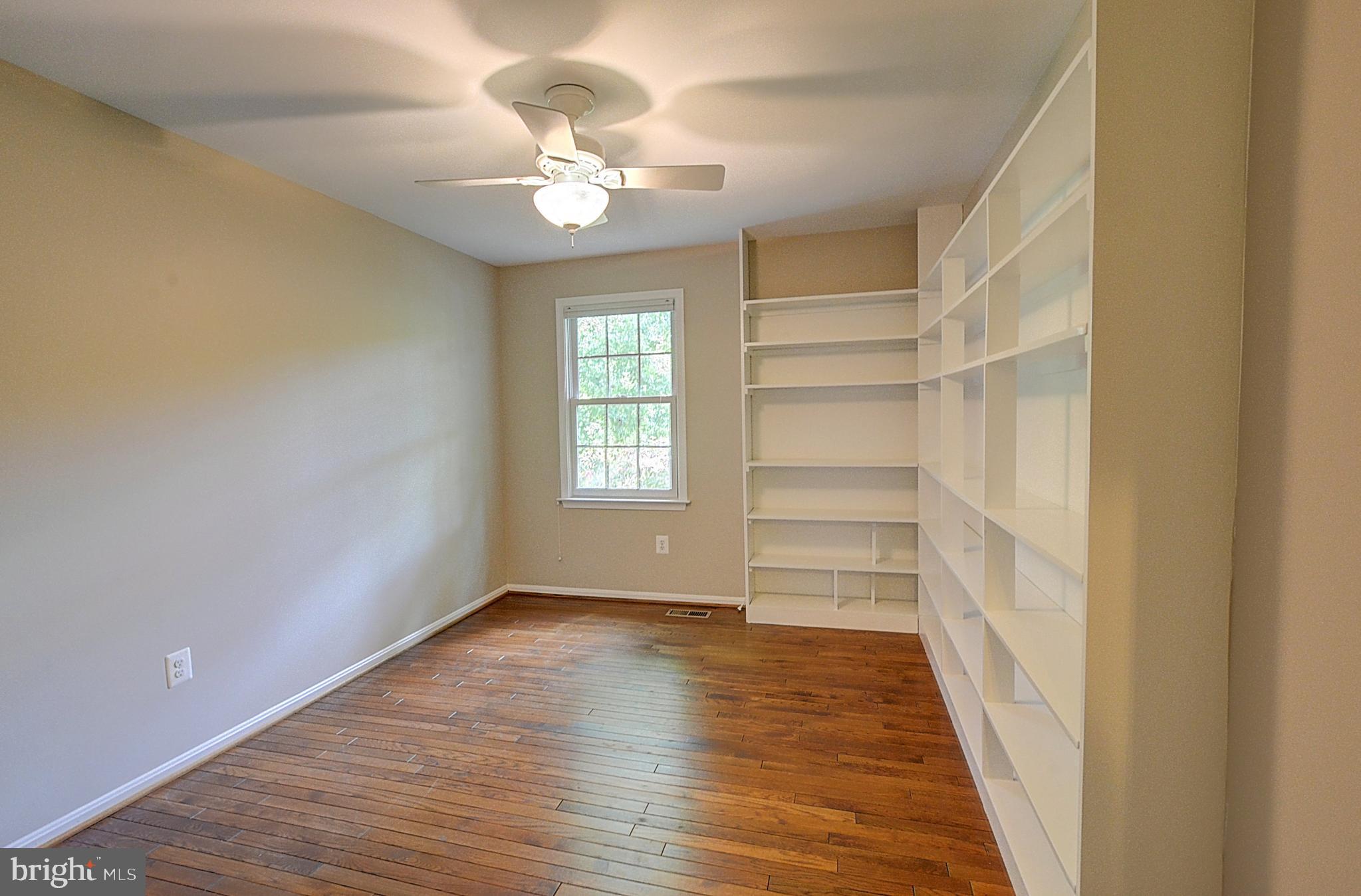 VILLAGE OF LONG REACH - Residential