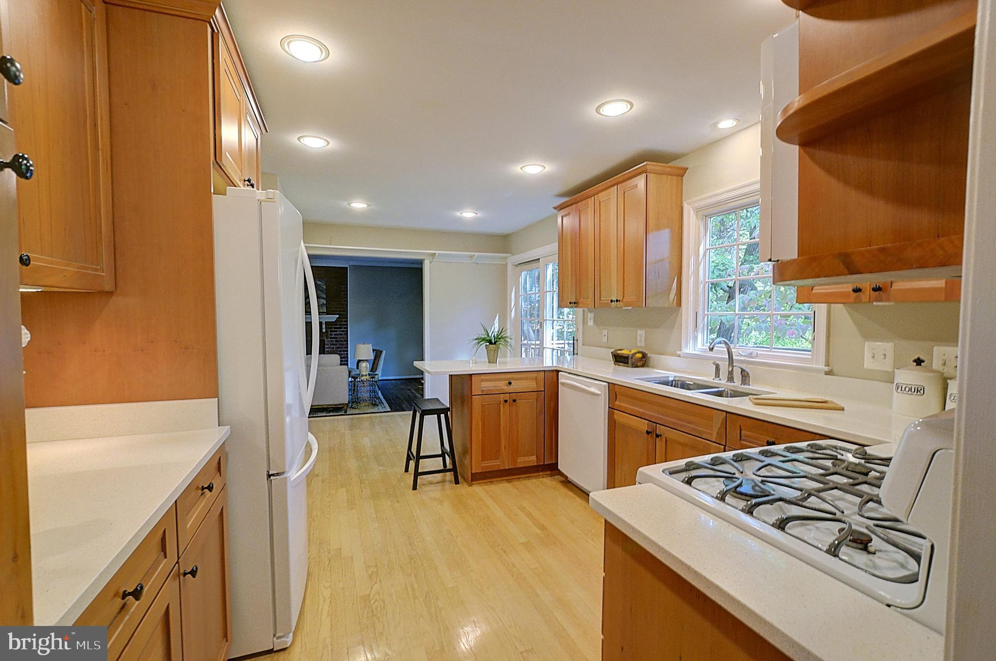 VILLAGE OF LONG REACH - Residential