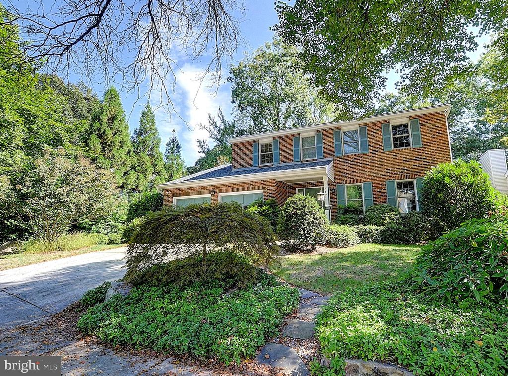 Photo of 6171 Campfire, COLUMBIA, MD 21045 (MLS # MDHW2060018)
