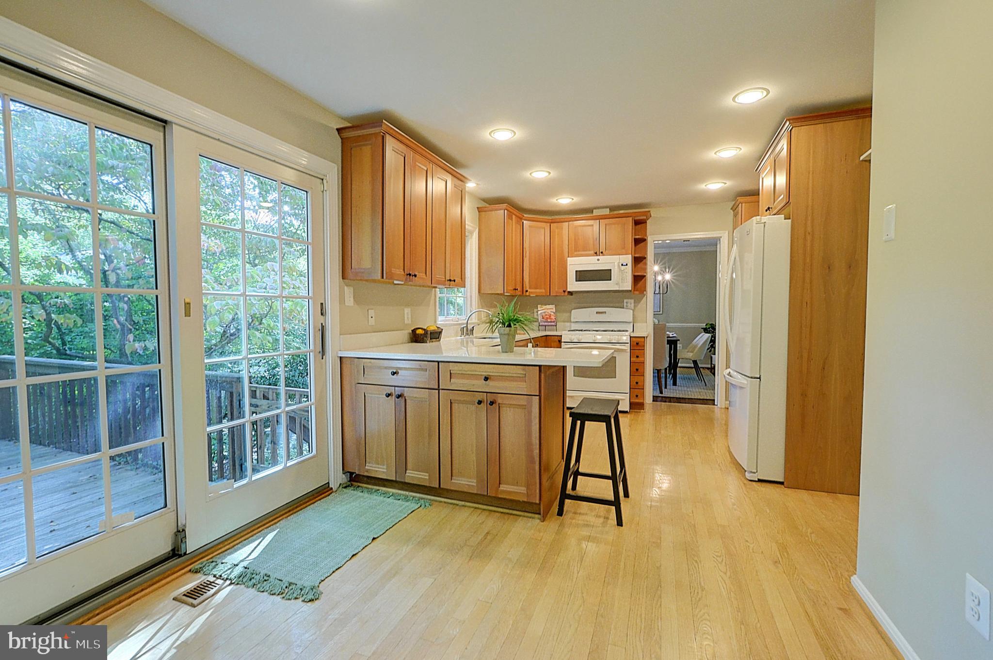 VILLAGE OF LONG REACH - Residential