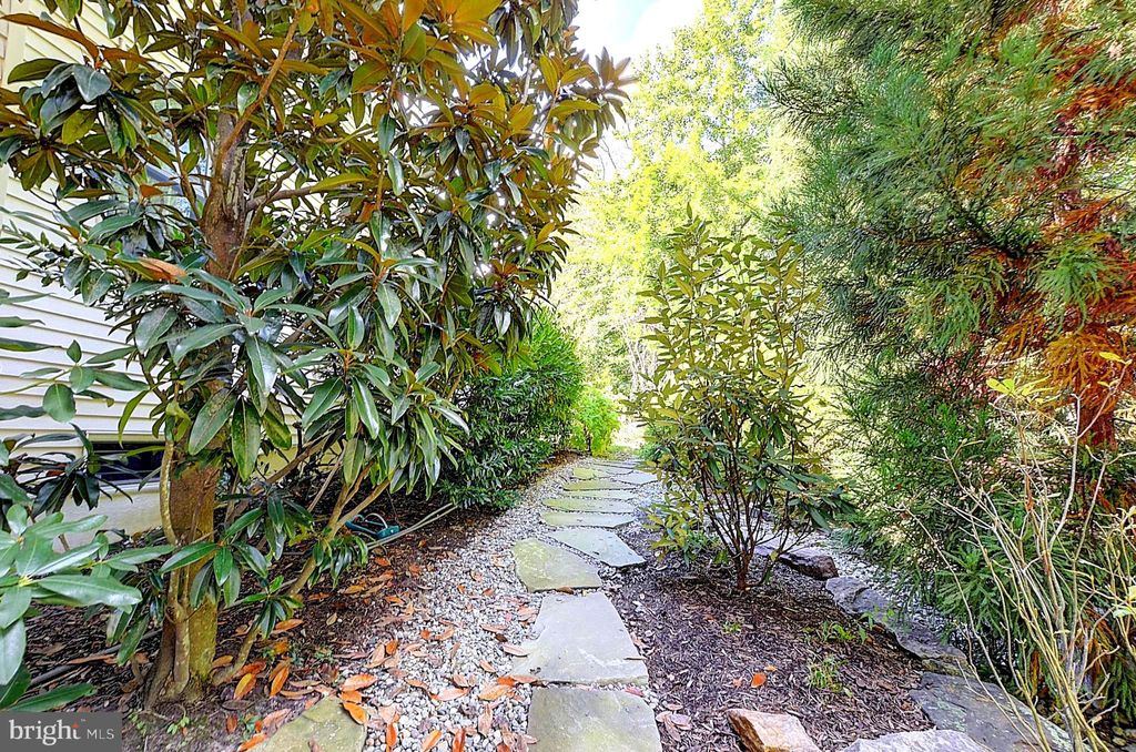Photo of 6171 Campfire, COLUMBIA, MD 21045 (MLS # MDHW2060018)