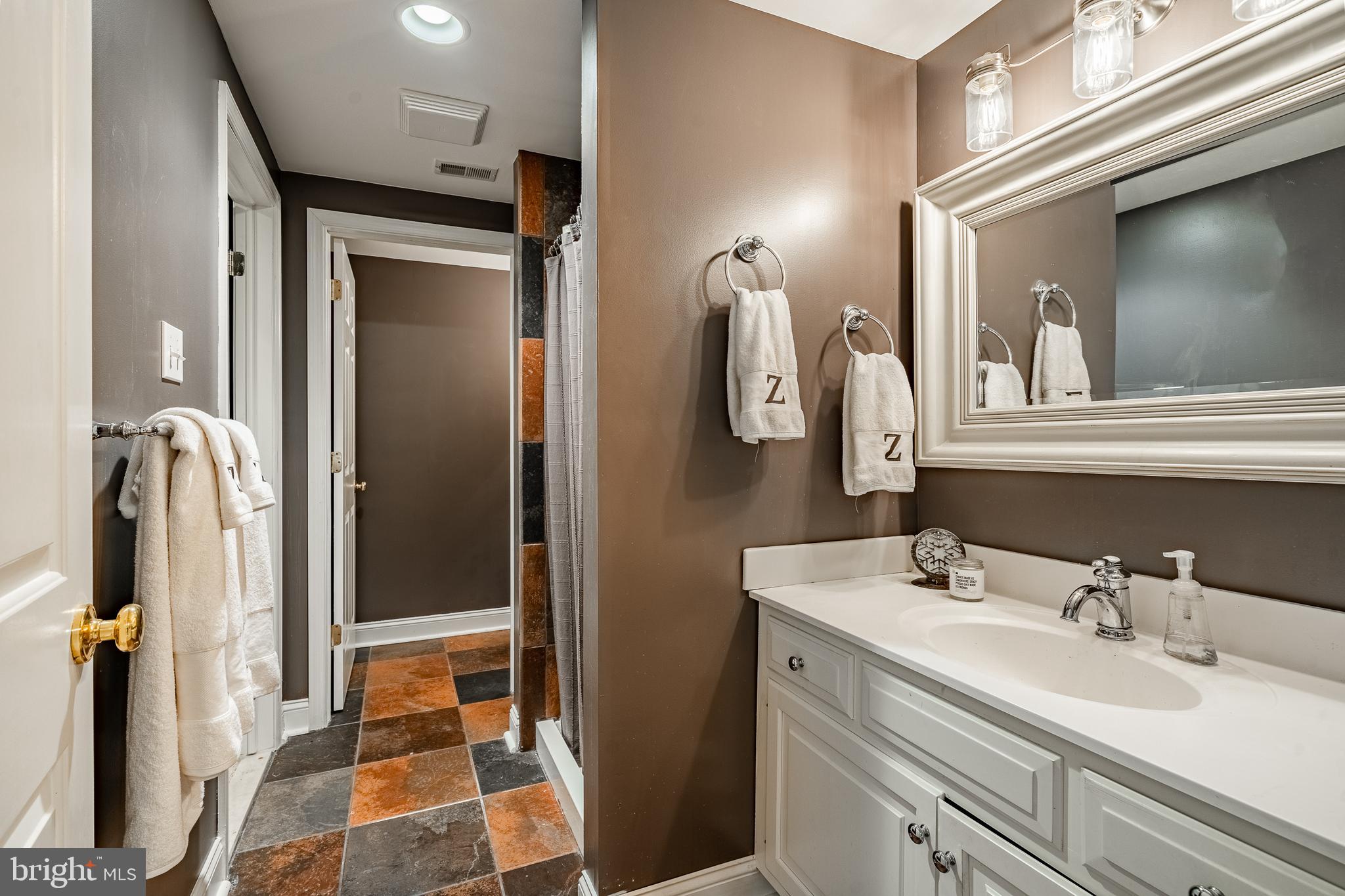 BROOKLANDS - Residential