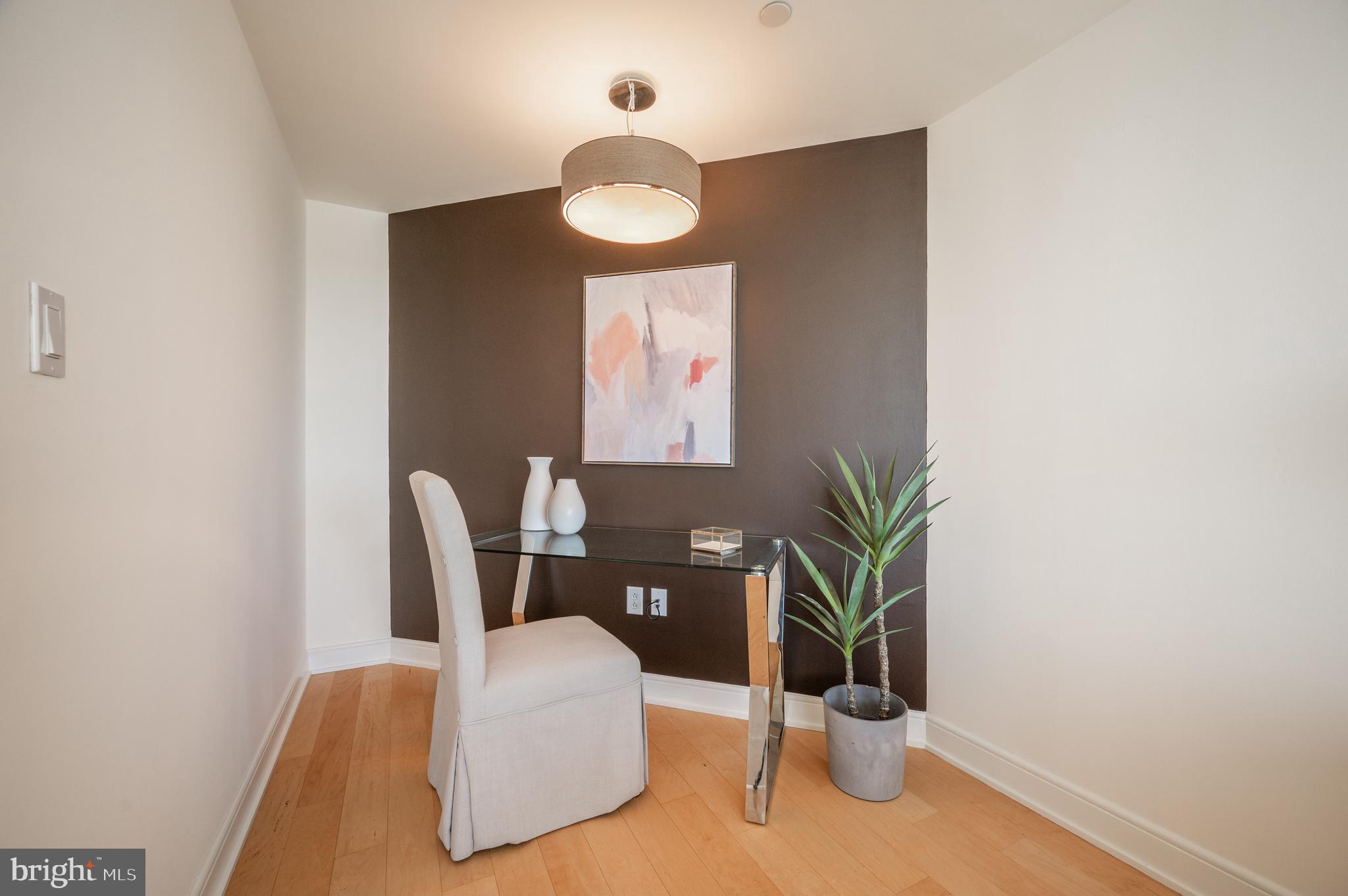 THE WATERVIEW - Residential