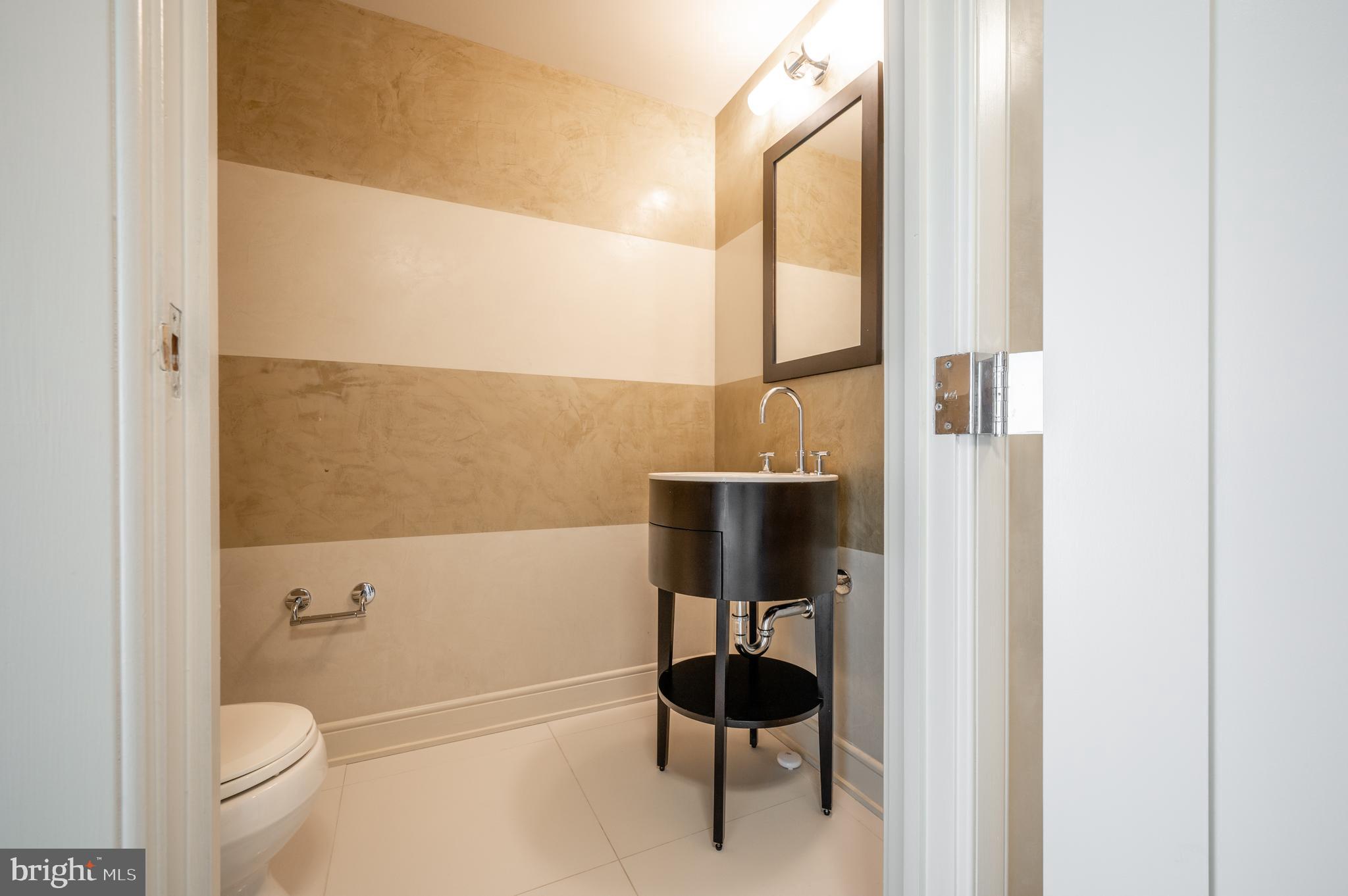 THE WATERVIEW - Residential