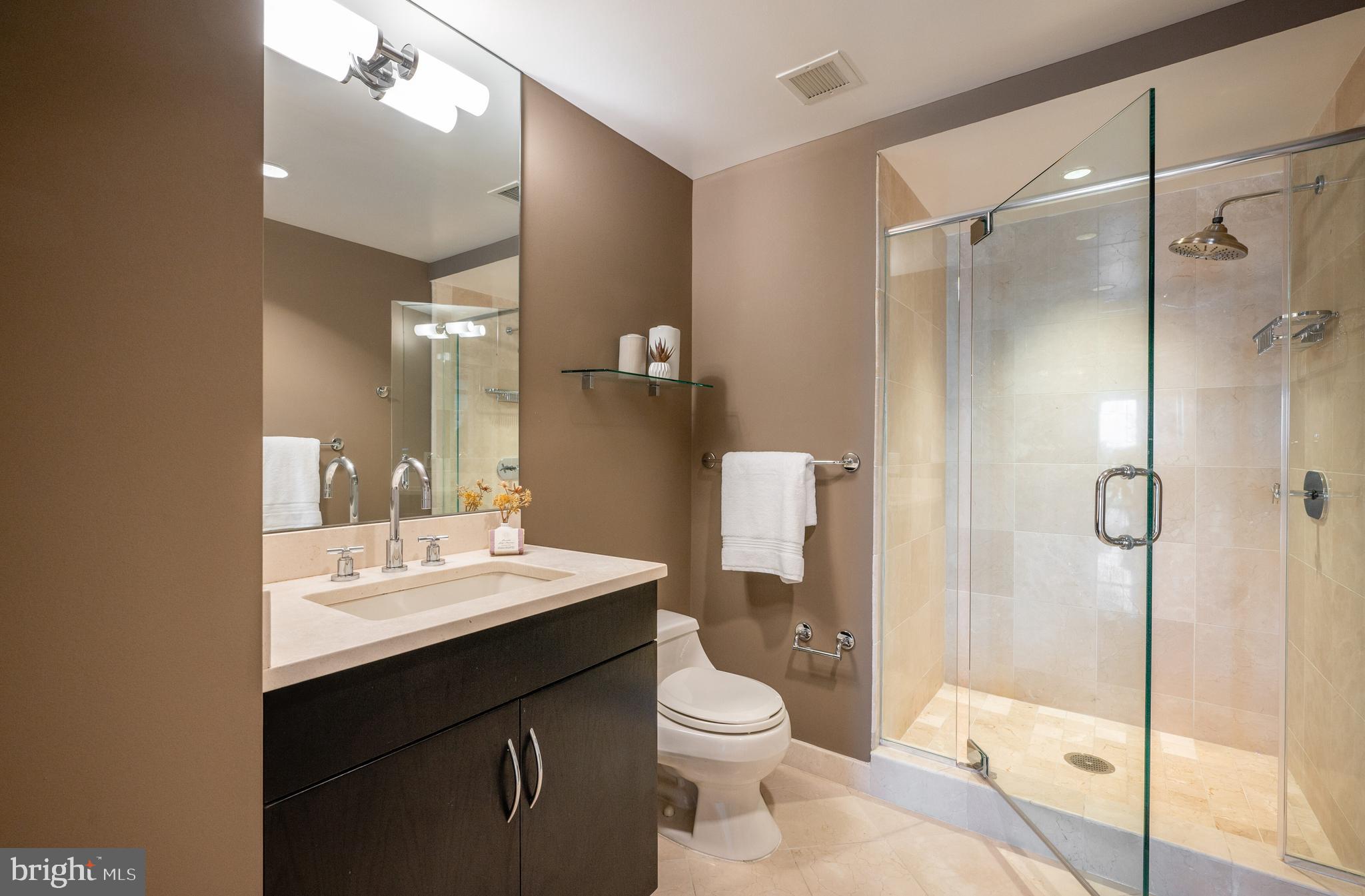 THE WATERVIEW - Residential