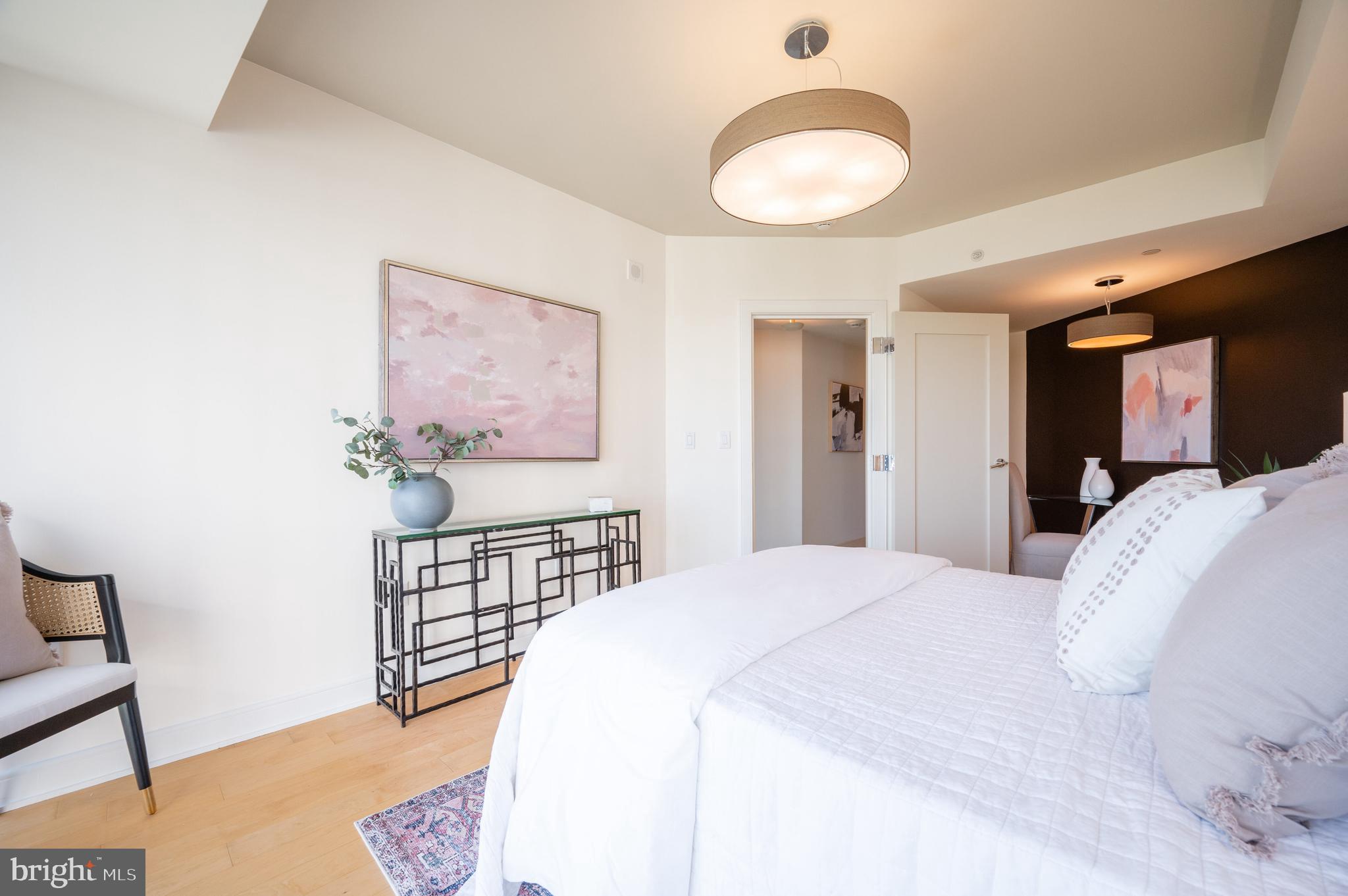 THE WATERVIEW - Residential