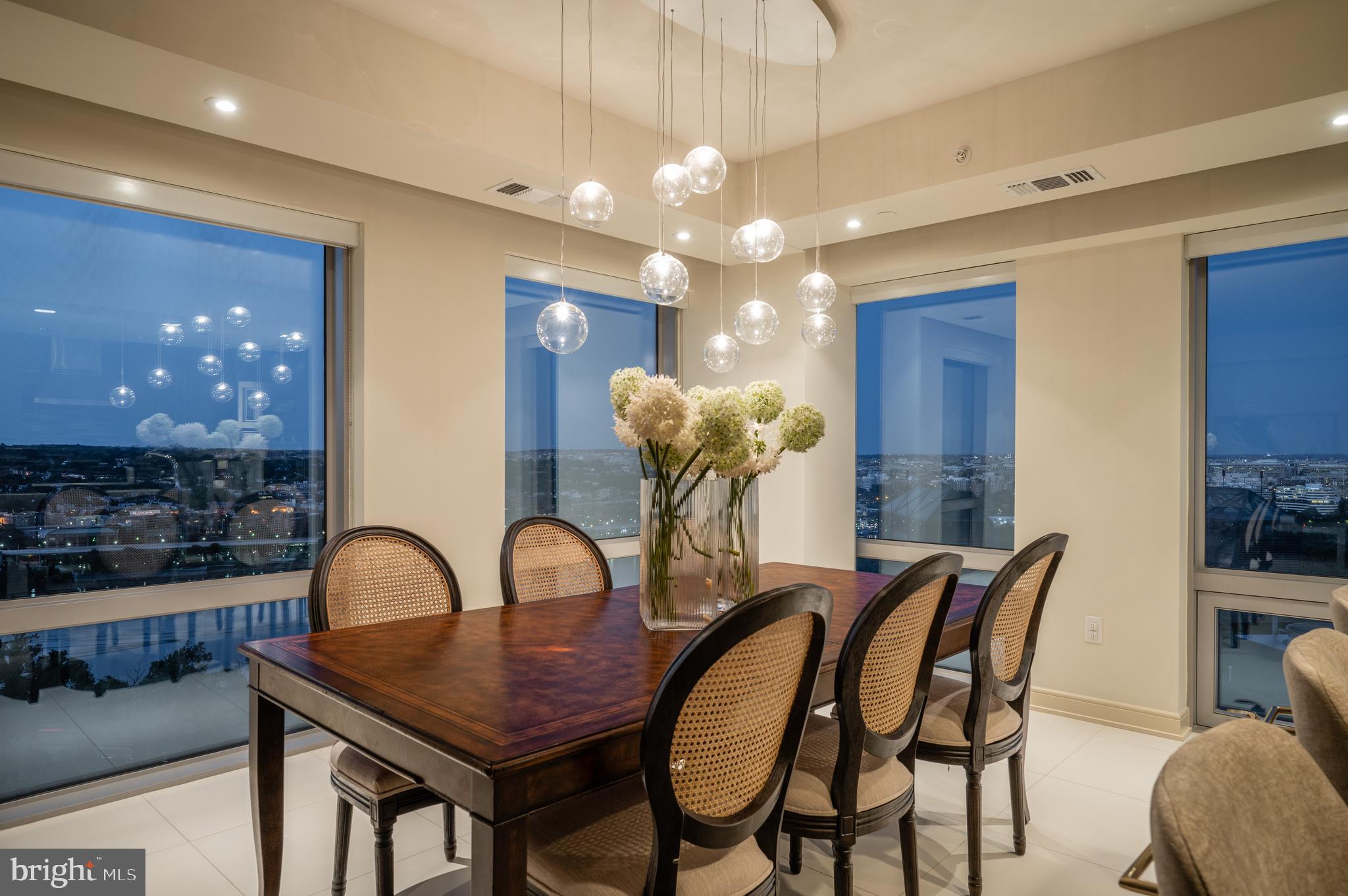 THE WATERVIEW - Residential