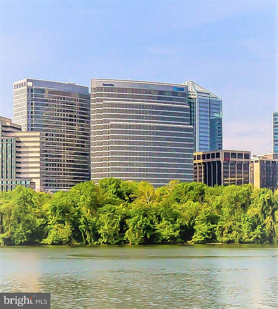 THE WATERVIEW - Residential