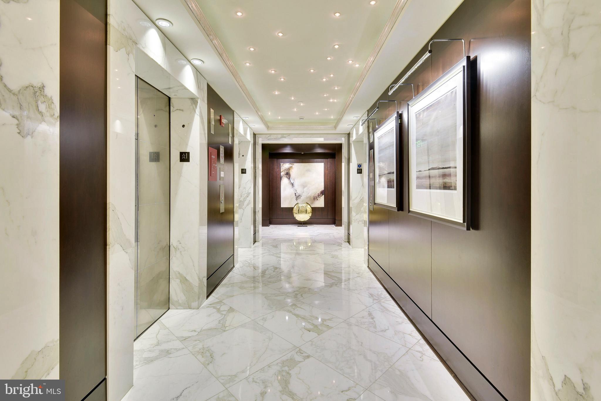 THE WATERVIEW - Residential