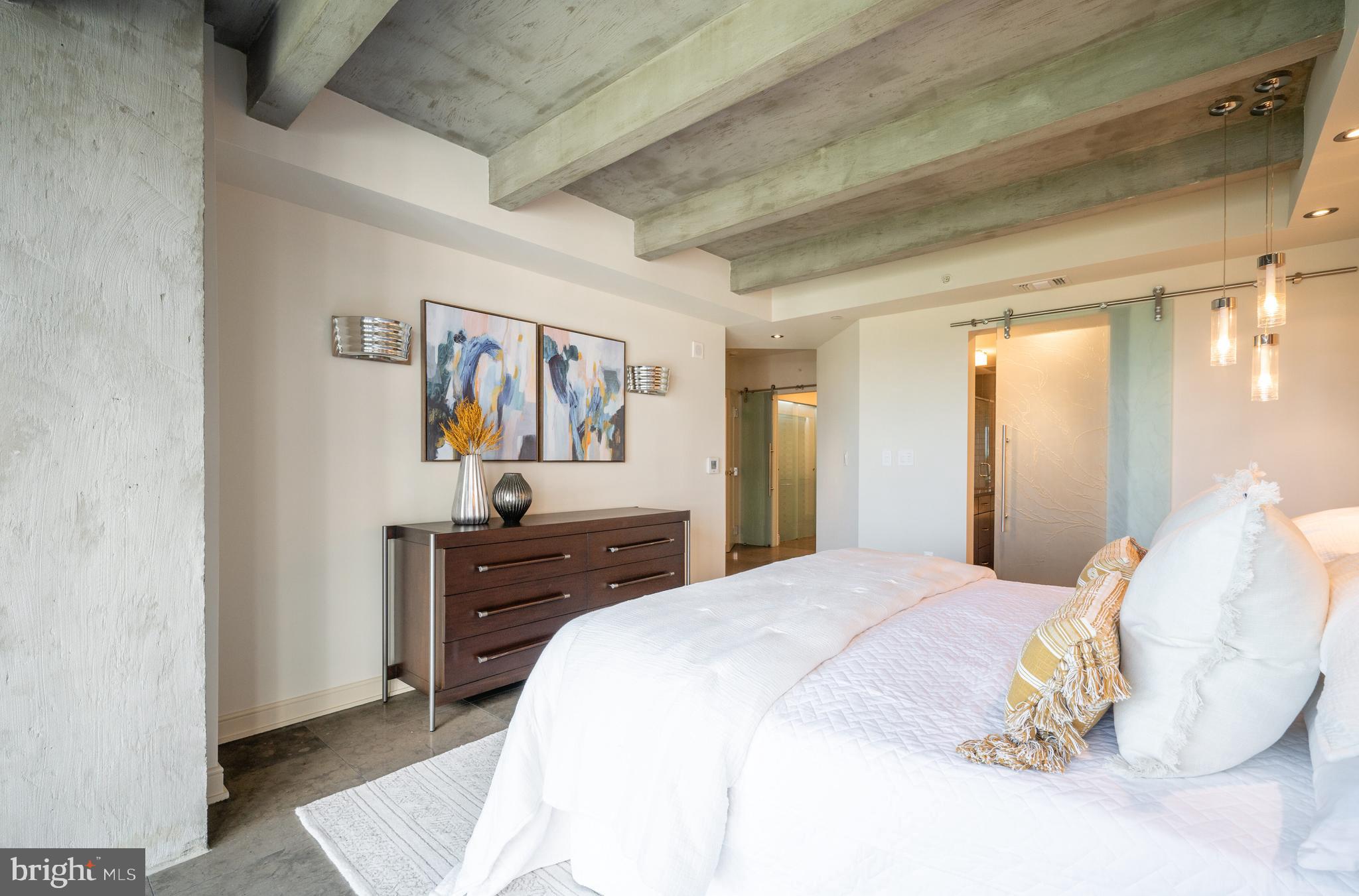 THE WATERVIEW - Residential