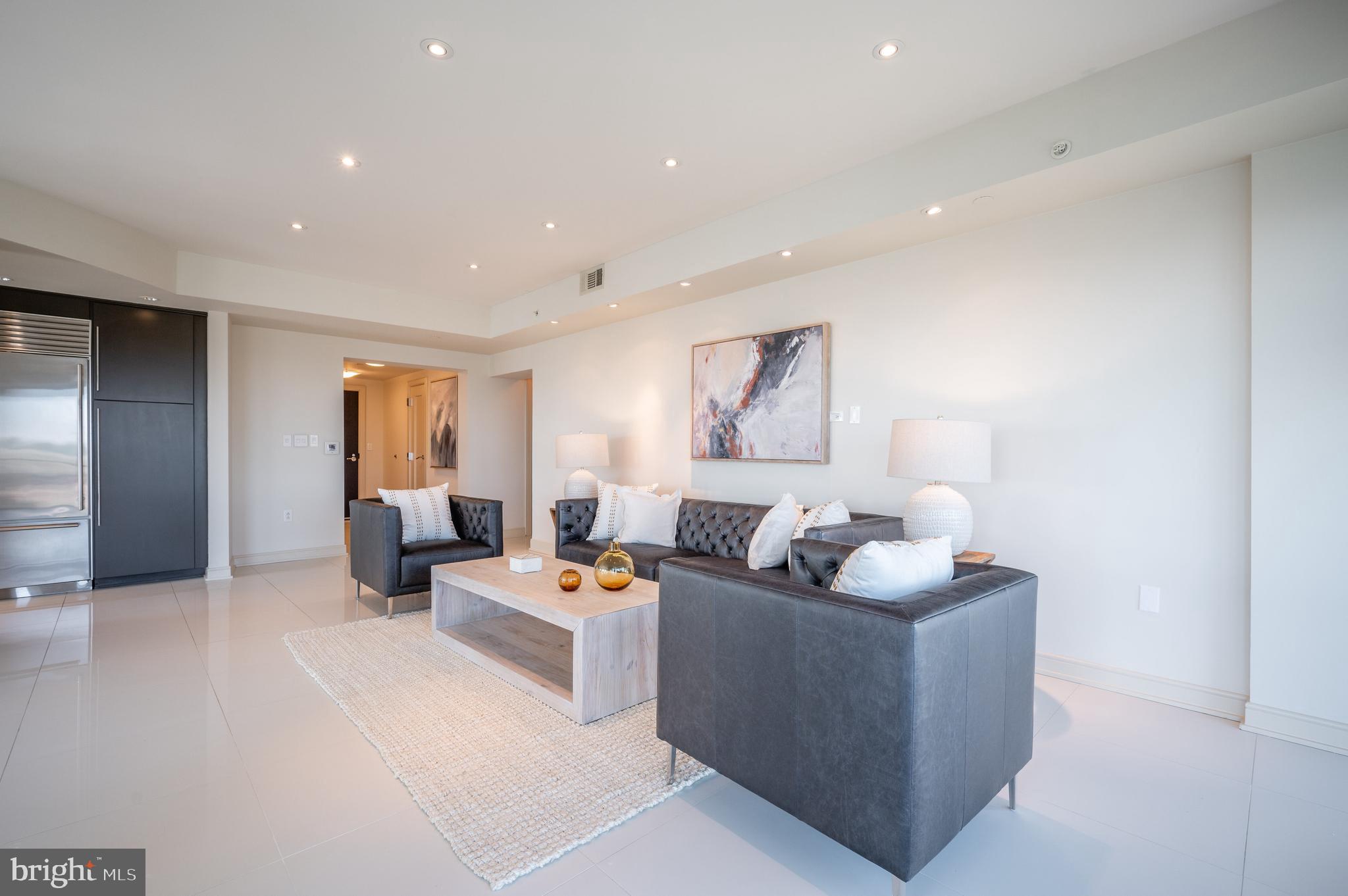 THE WATERVIEW - Residential