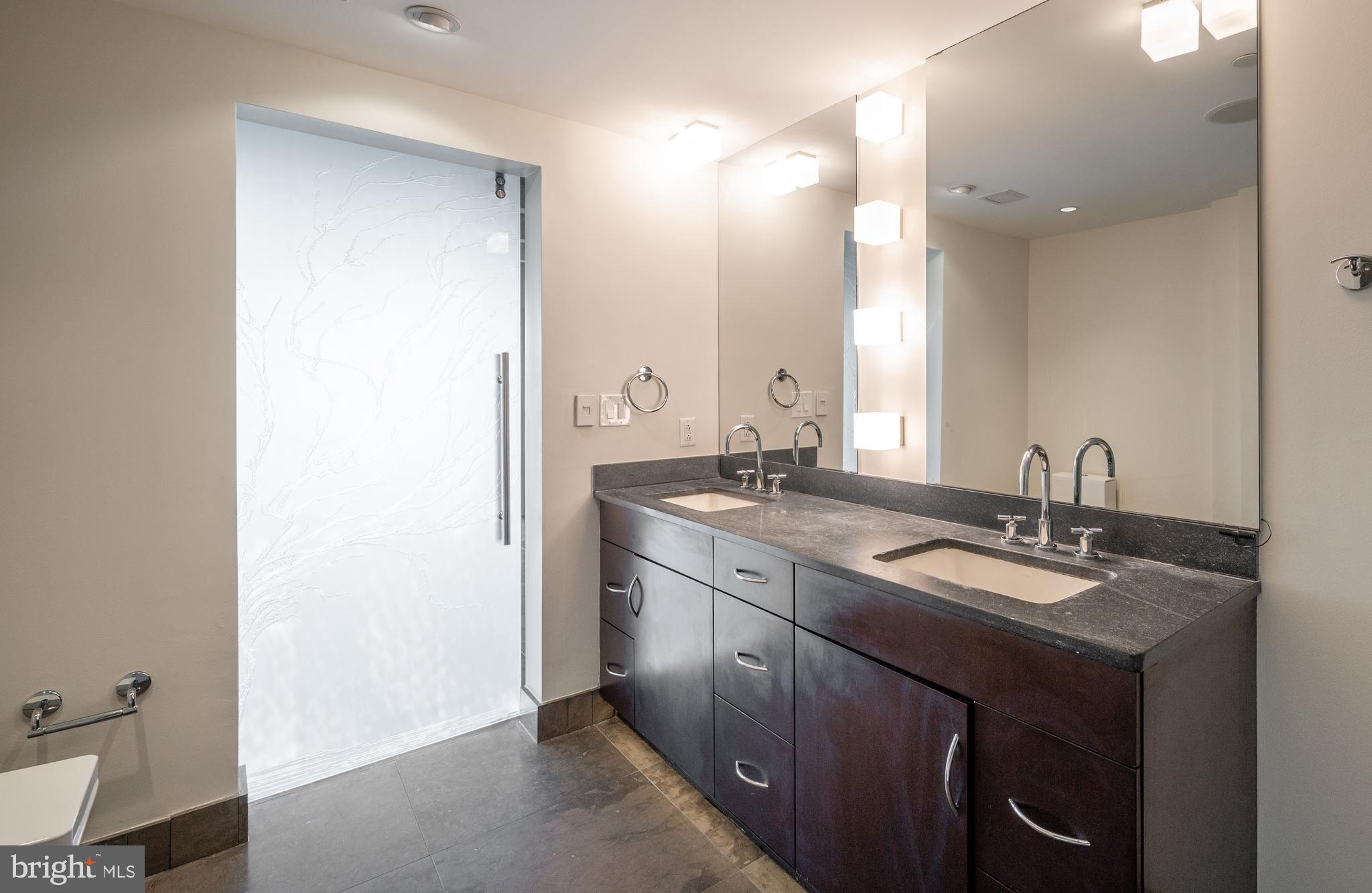 THE WATERVIEW - Residential