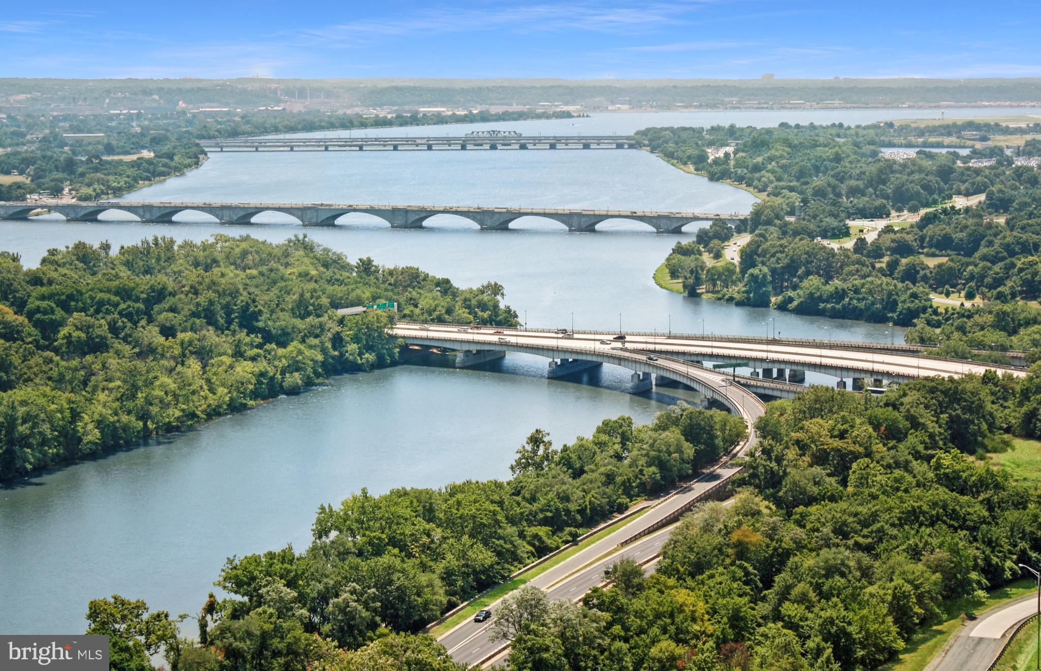 THE WATERVIEW - Residential