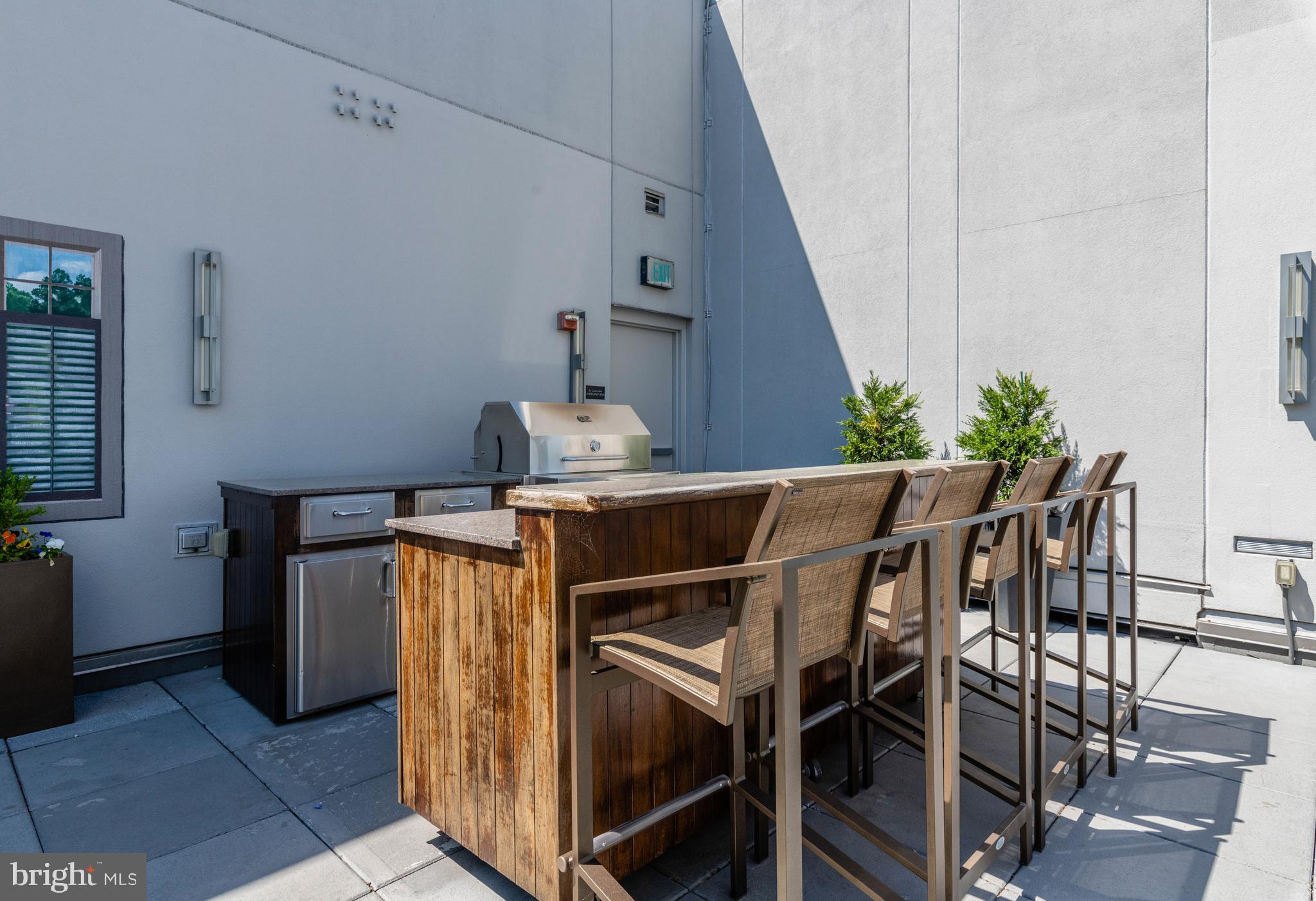 THE WATERVIEW - Residential