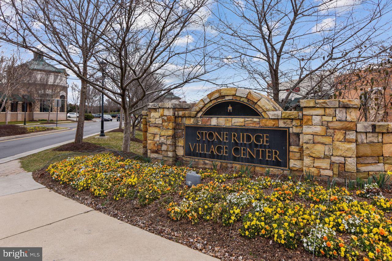 STONE RIDGE - Residential