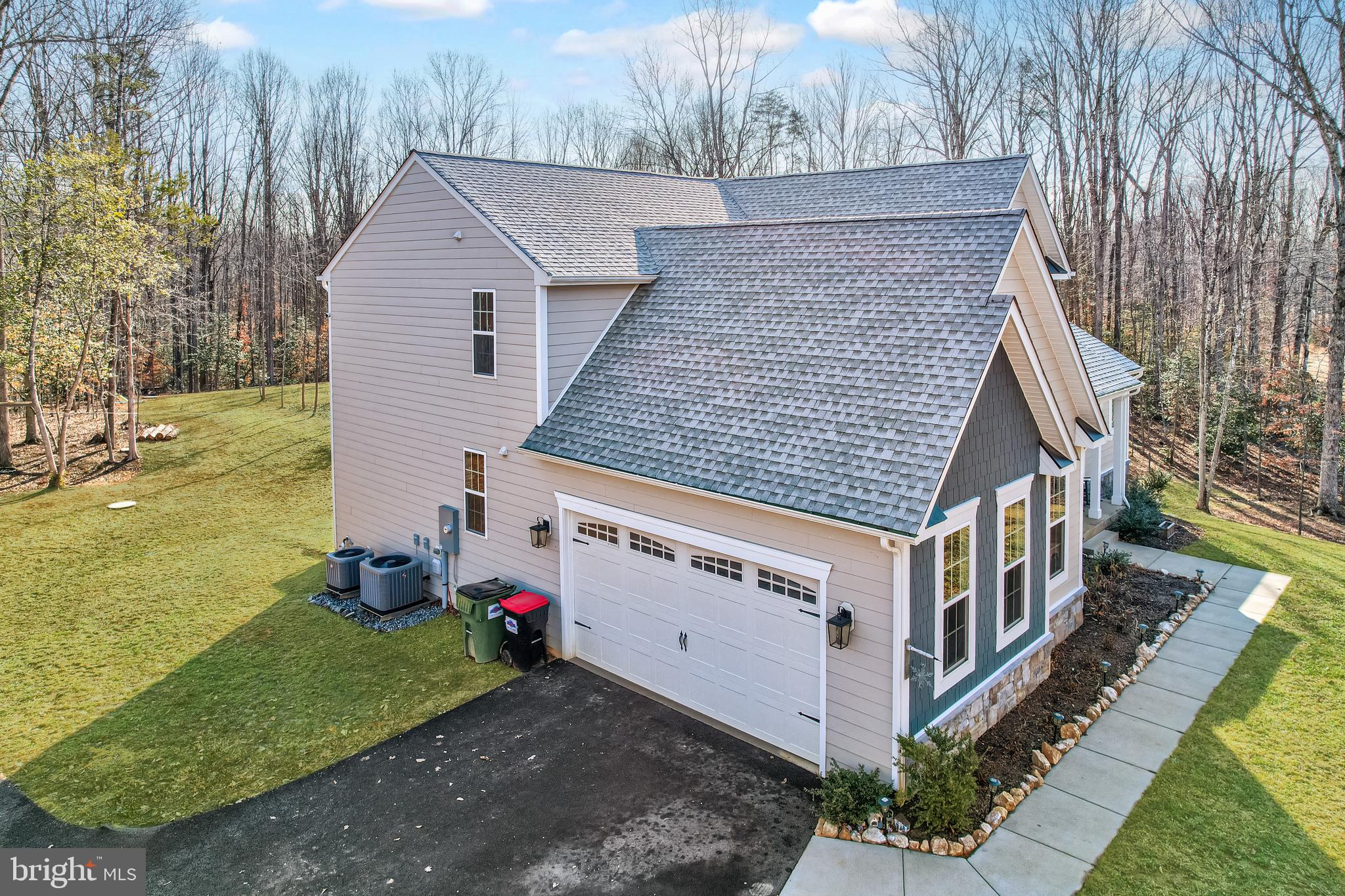 SHERWOOD ON THE RIVER - Residential
