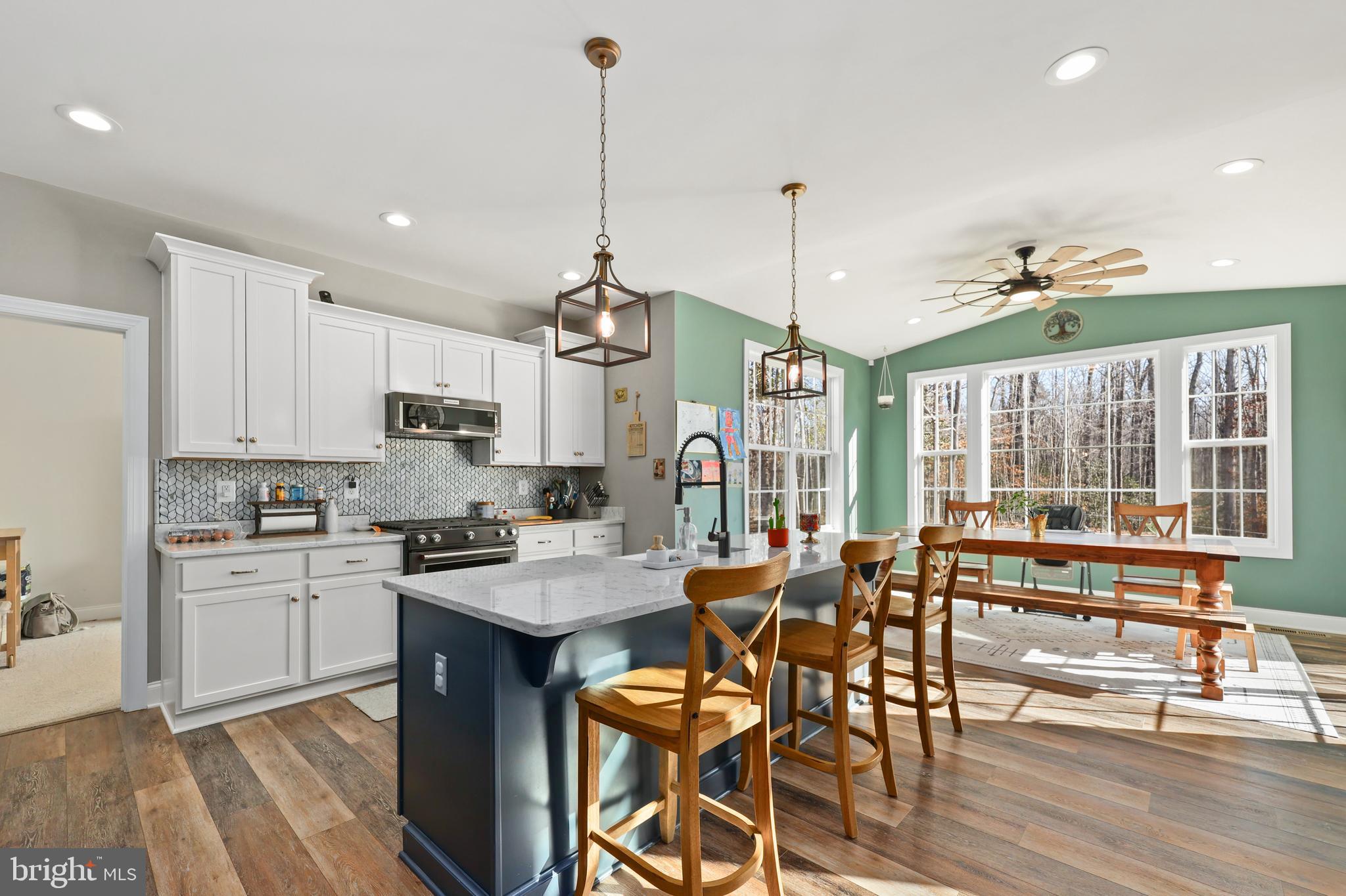 SHERWOOD ON THE RIVER - Residential