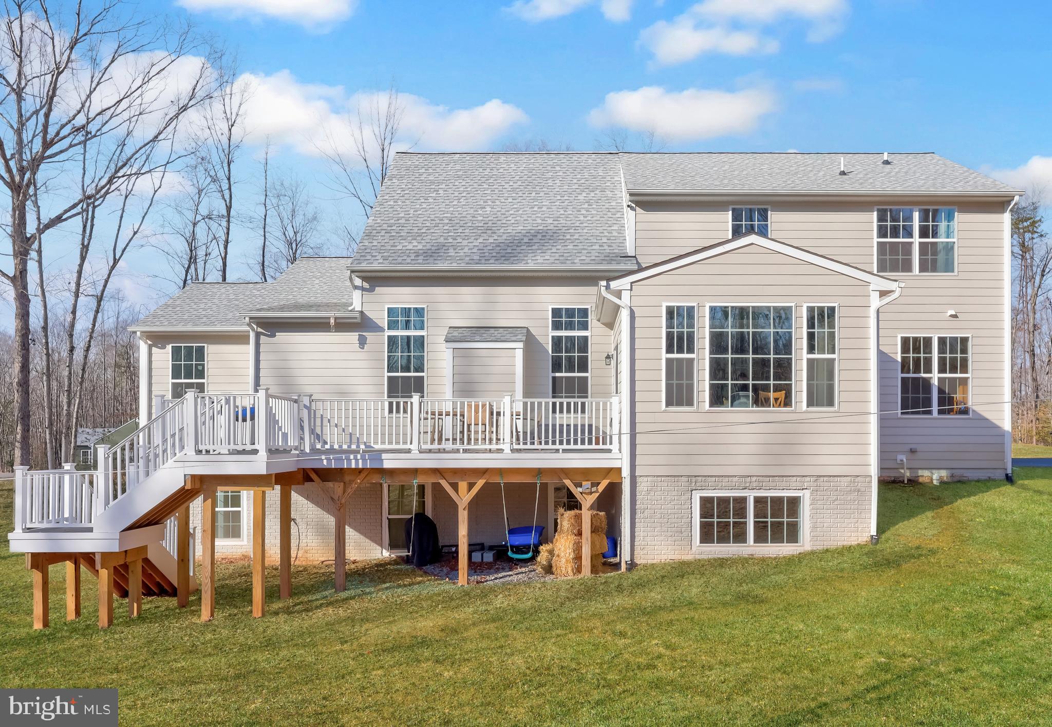 SHERWOOD ON THE RIVER - Residential