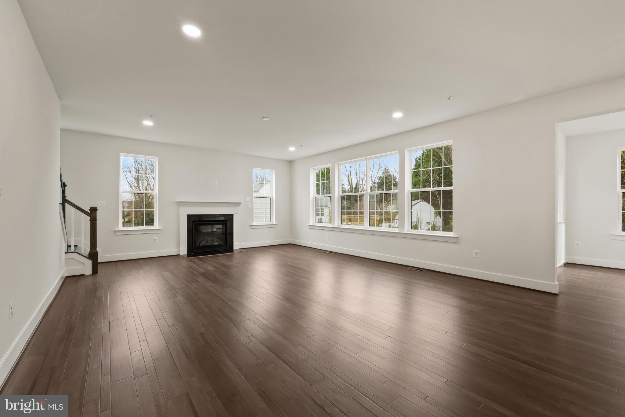 TURF VALLEY - Residential