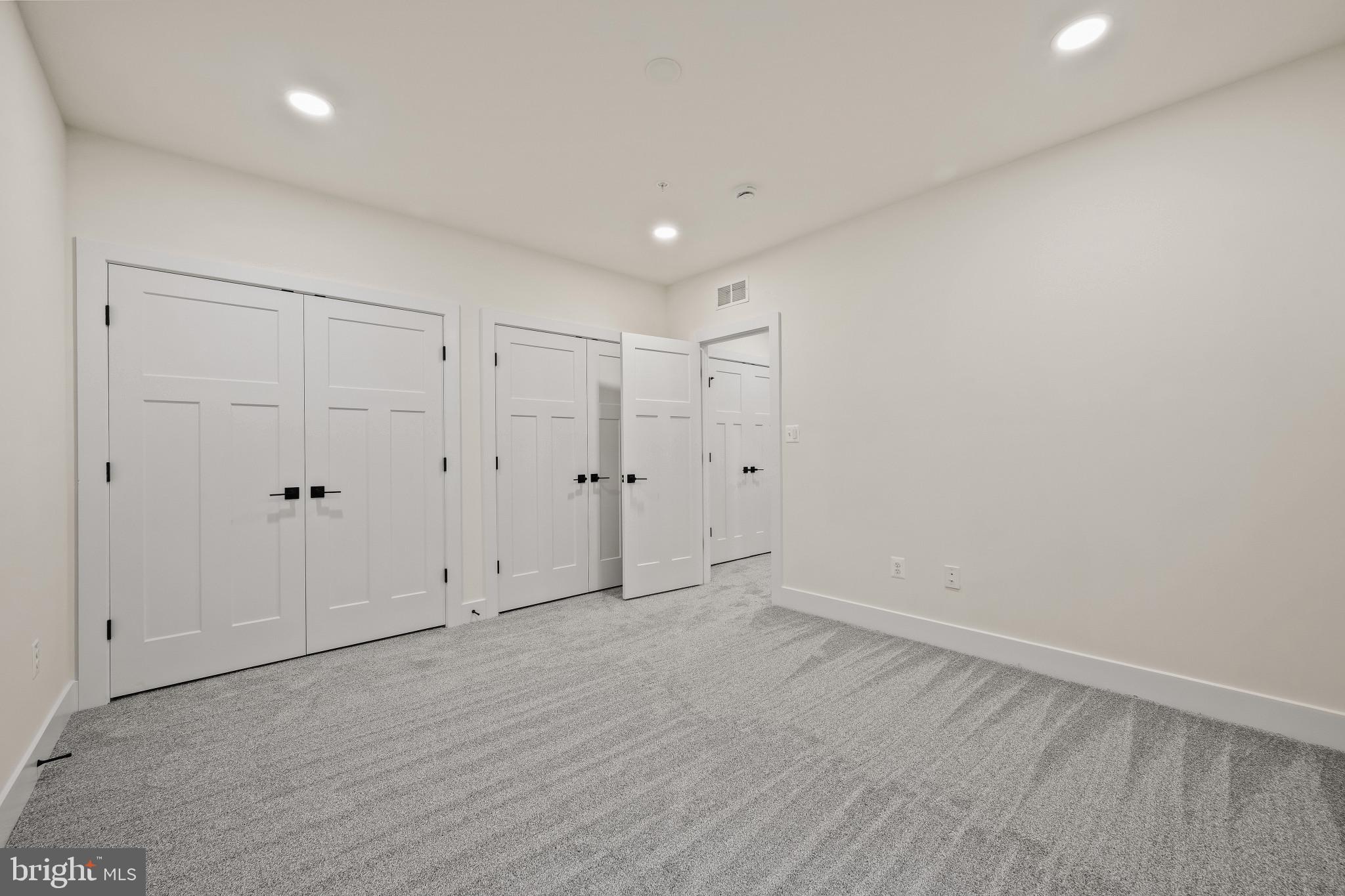 TURF VALLEY - Residential