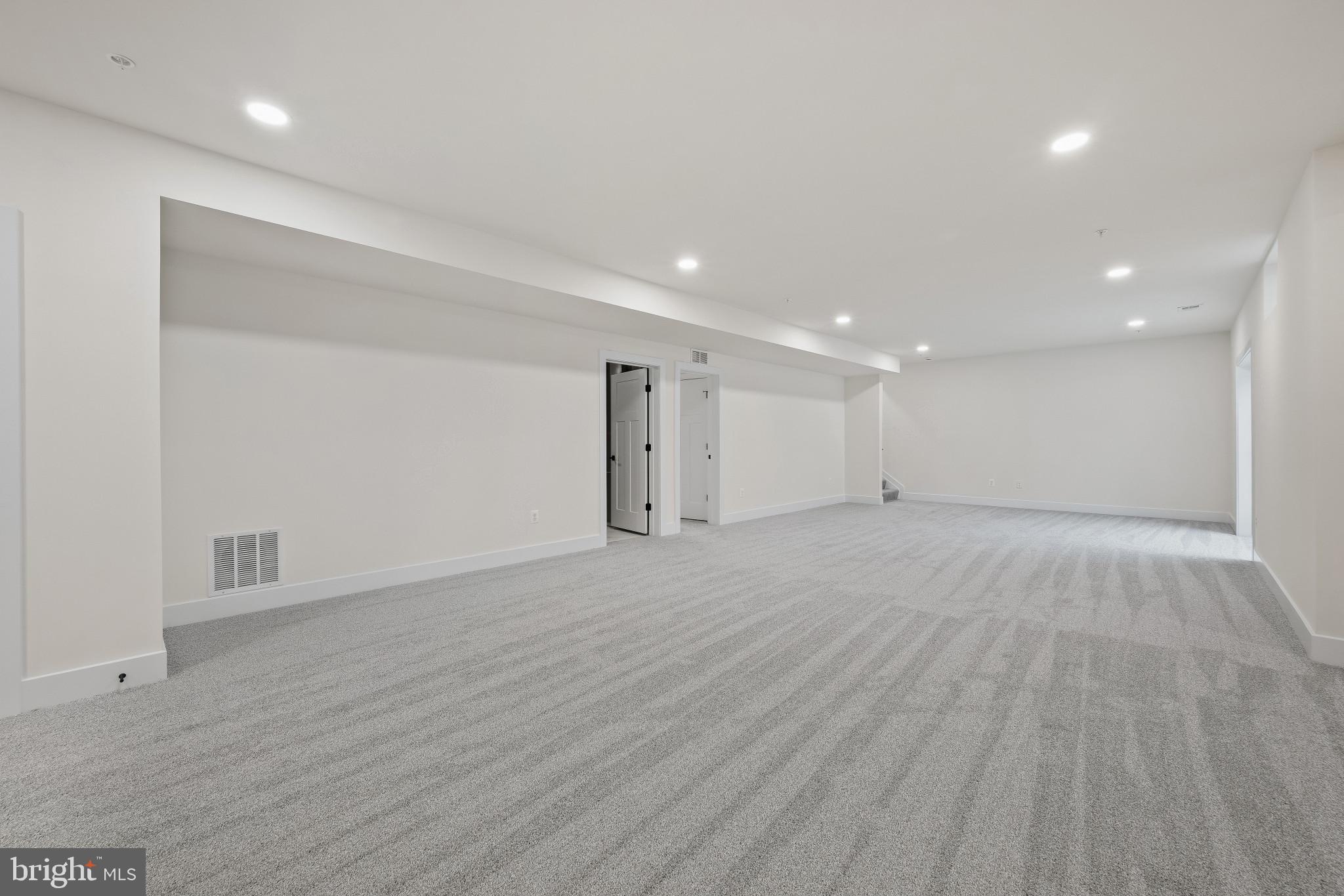 TURF VALLEY - Residential