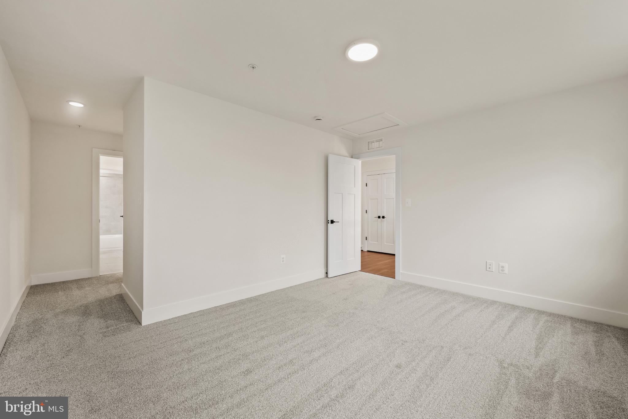 TURF VALLEY - Residential