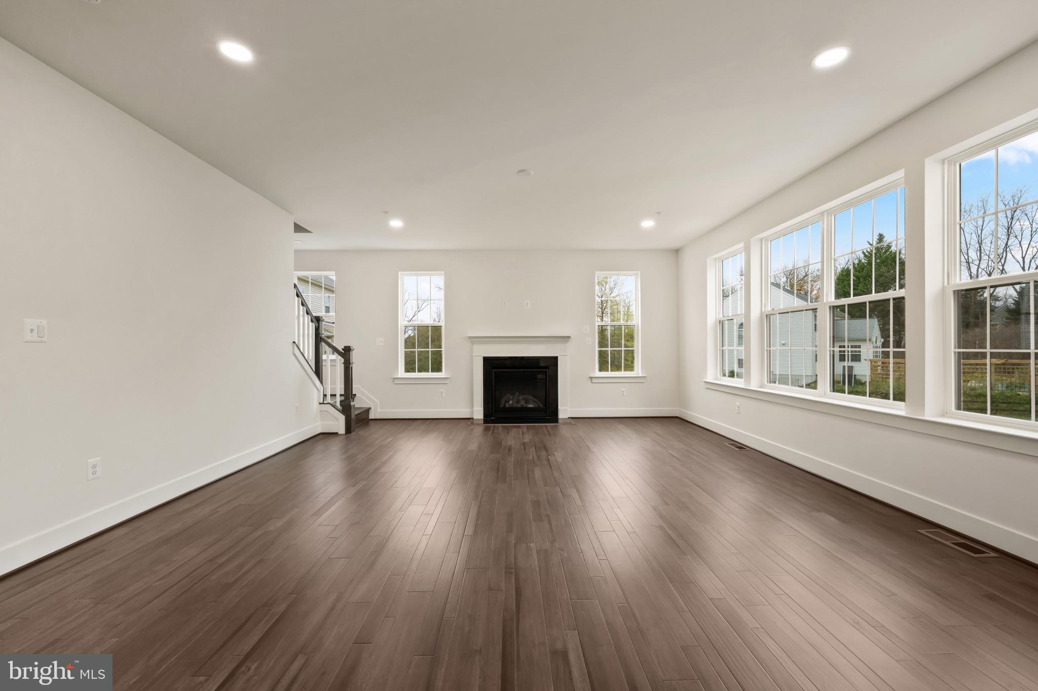 TURF VALLEY - Residential