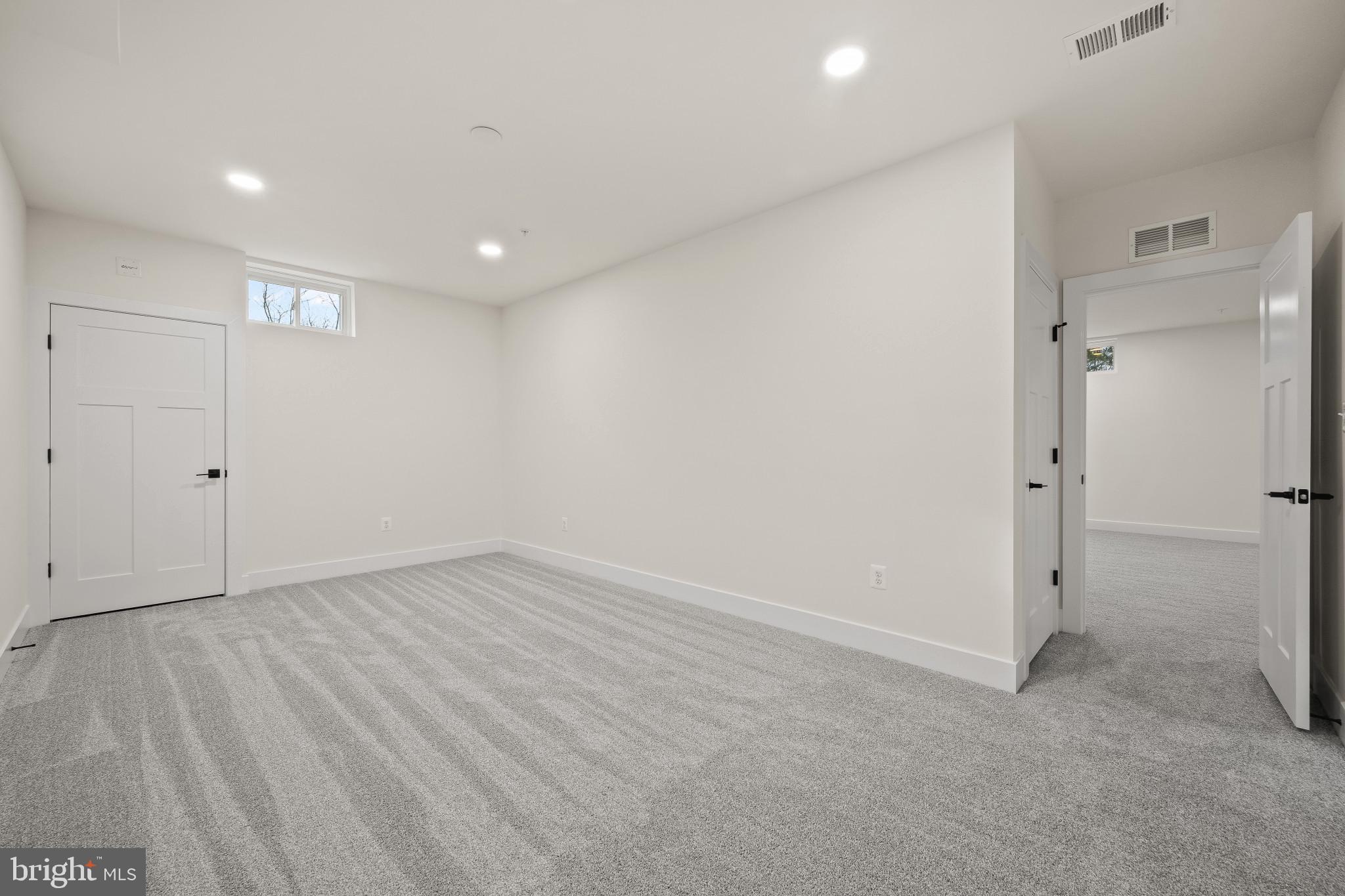 TURF VALLEY - Residential