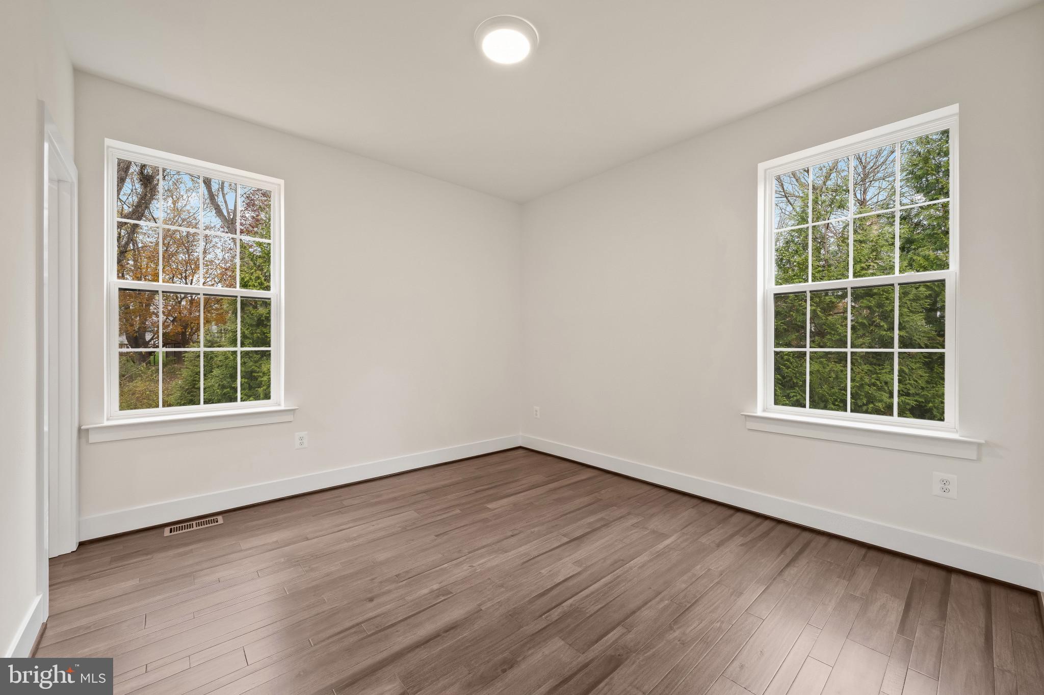 TURF VALLEY - Residential