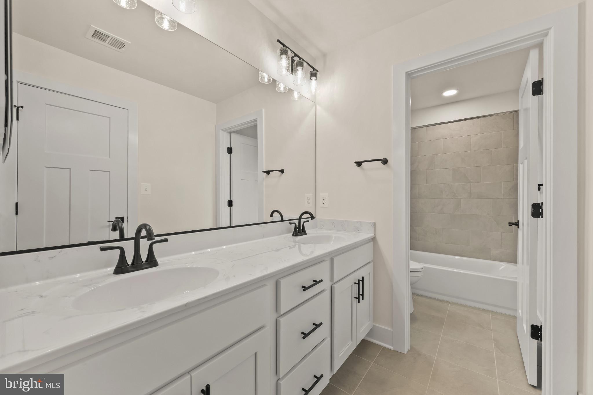 TURF VALLEY - Residential