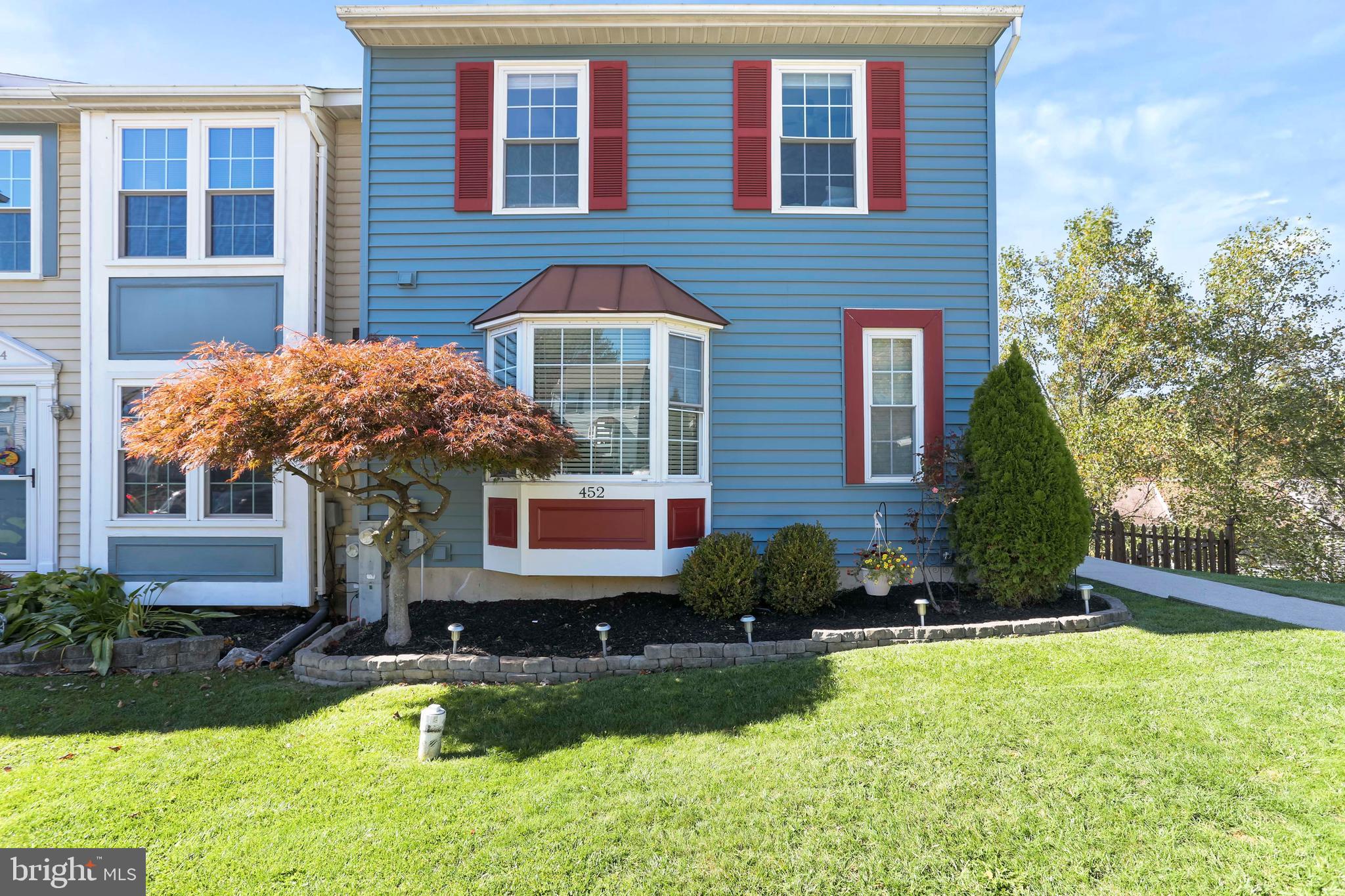 Welcome home to this charming end unit townhome in Westminster! Featuring BRAND NEW siding, three parking spaces, three bedrooms, two and a half bathrooms, granite countertops in the kitchen, hardwood floors throughout the main level, stainless steel appliances, with a nice deck and large fenced in backyard. Enjoy the quiet end unit next to common area and enjoy the crisp fall mornings on the back deck overlooking the community and the backyard. Move in with peace of mind, with brand new siding installed, roof replacement four years ago, newer carpet, and the seller has remedied all of the polybutylene pipe. This home is ready for you to call your own! If that's not enough it's close to restaurants, shopping, schools, major commuter, routes, and right next to an awesome walking trail. Schedule your private tour today before it's too late!
OFFER DEADLINE has been set for Monday, November 6 at 12:00pm. Please be sure to confirm that your offer has been received. Please note that the Seller reserves the right to accept an offer prior to the offer deadline.