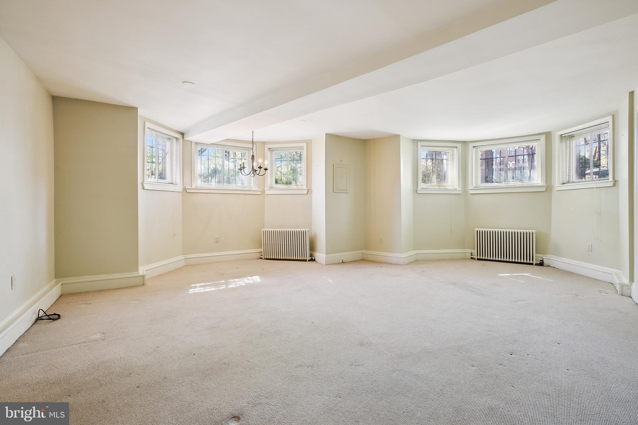 LOGAN CIRCLE - Residential