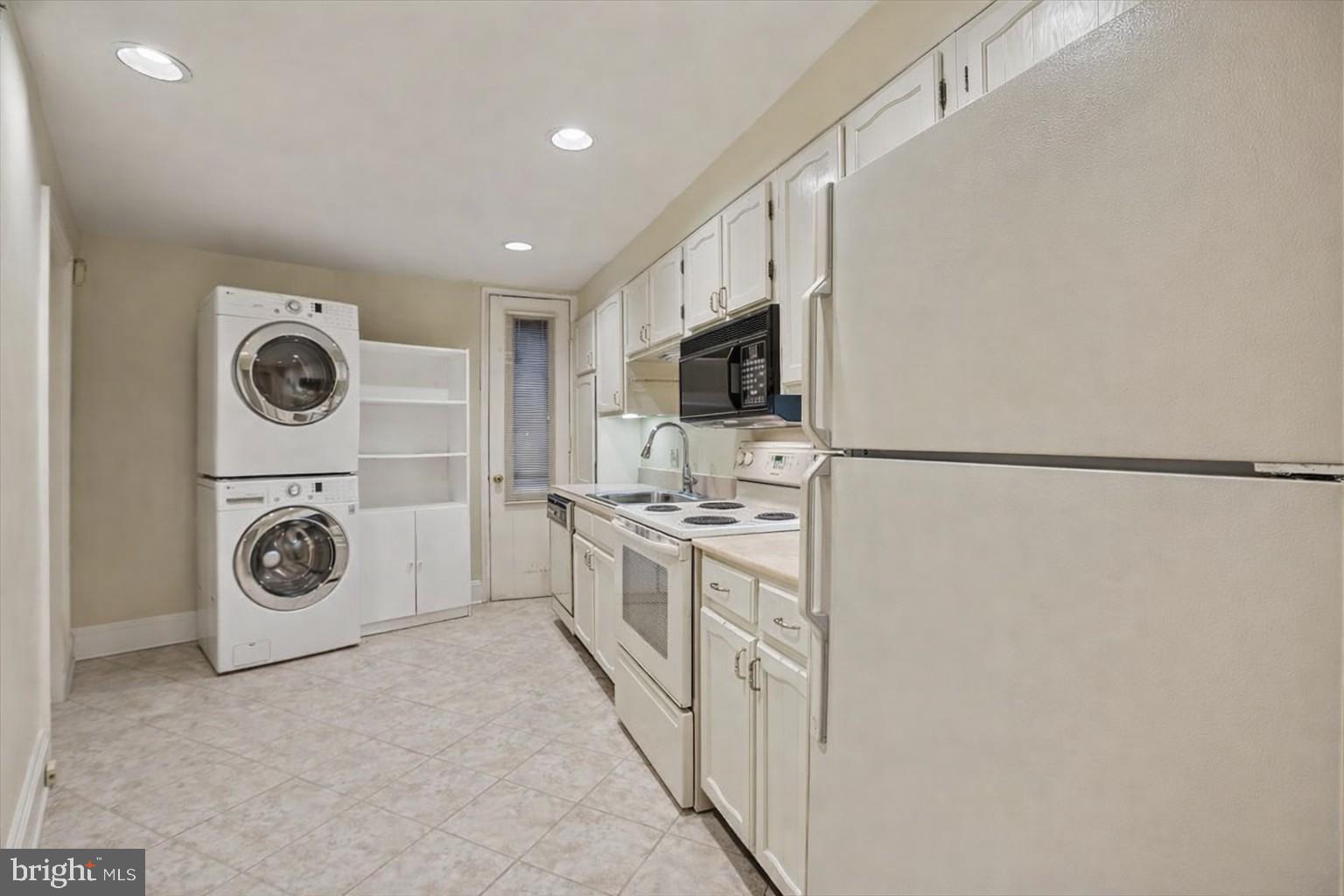 LOGAN CIRCLE - Residential