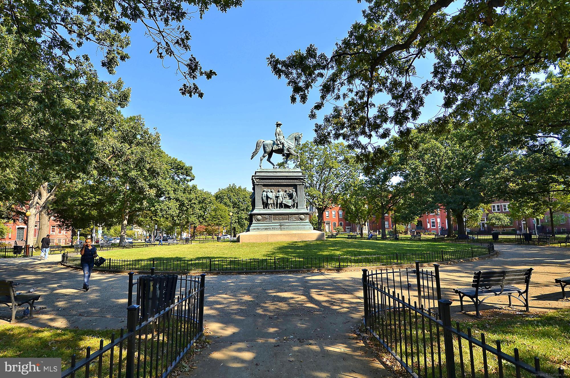LOGAN CIRCLE - Residential