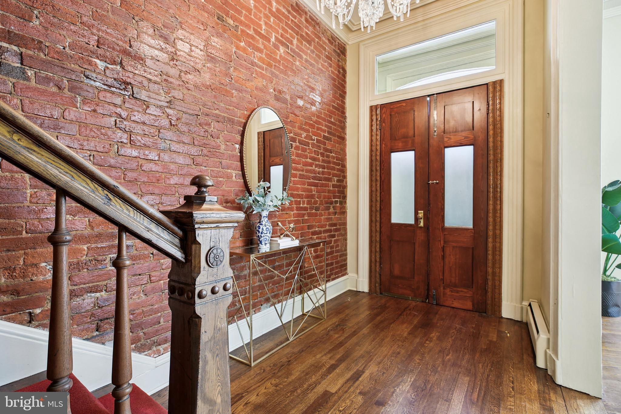 LOGAN CIRCLE - Residential