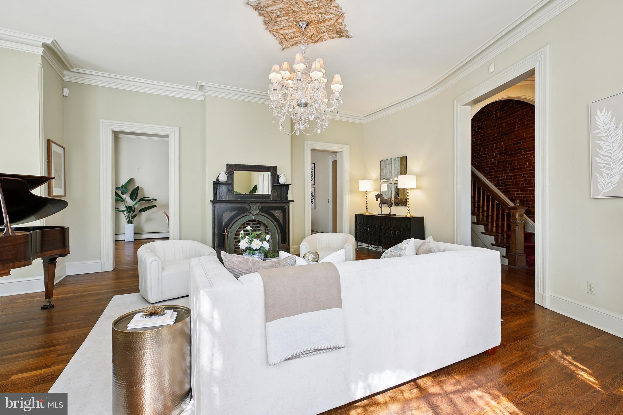 LOGAN CIRCLE - Residential