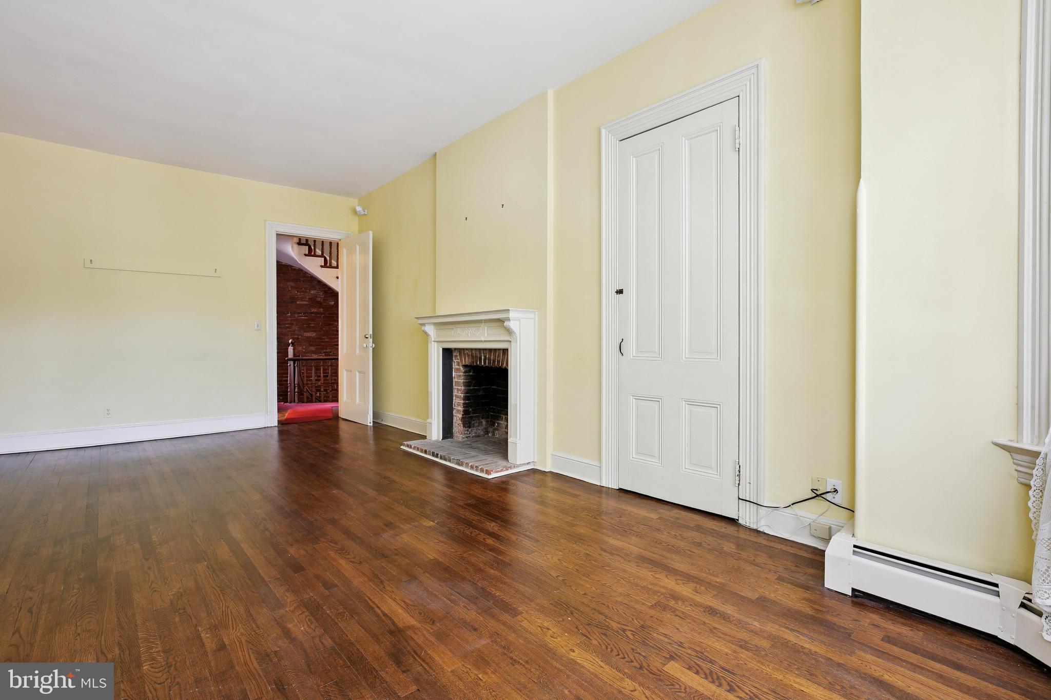 LOGAN CIRCLE - Residential