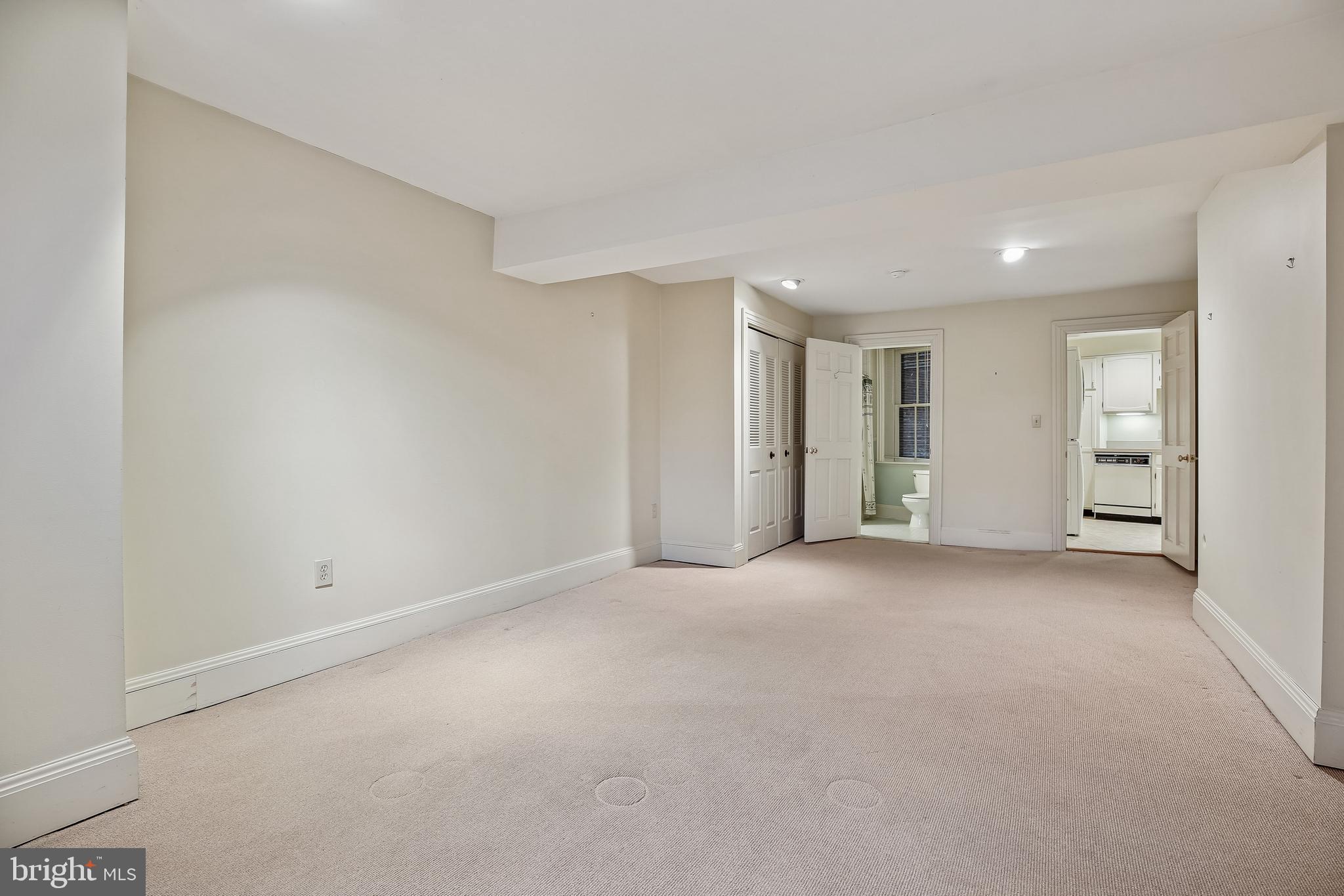 LOGAN CIRCLE - Residential
