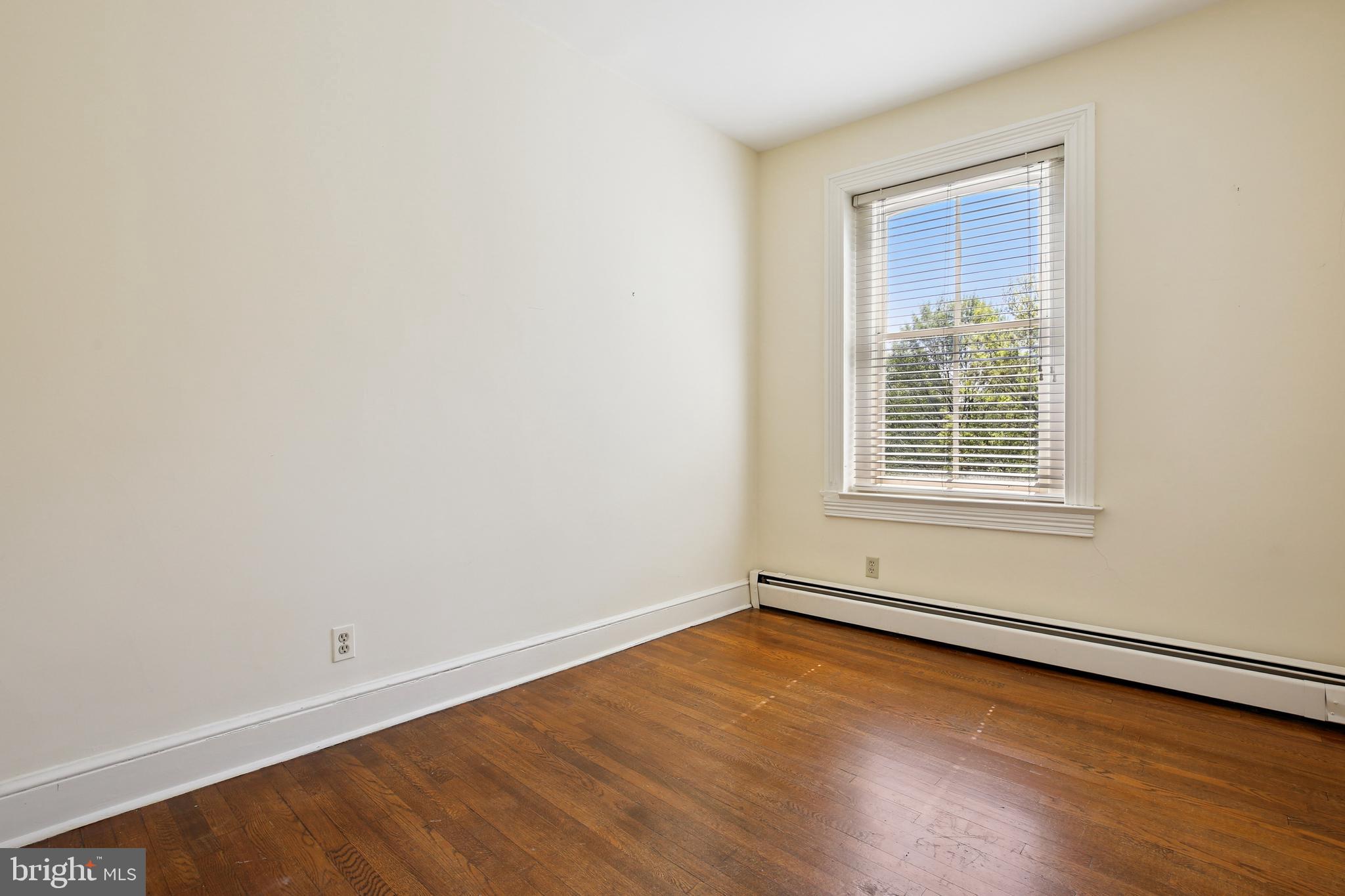 LOGAN CIRCLE - Residential