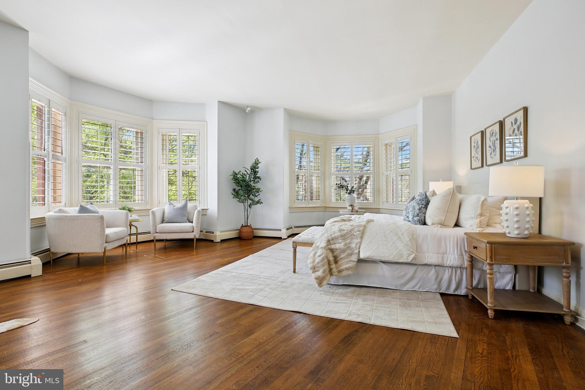 LOGAN CIRCLE - Residential