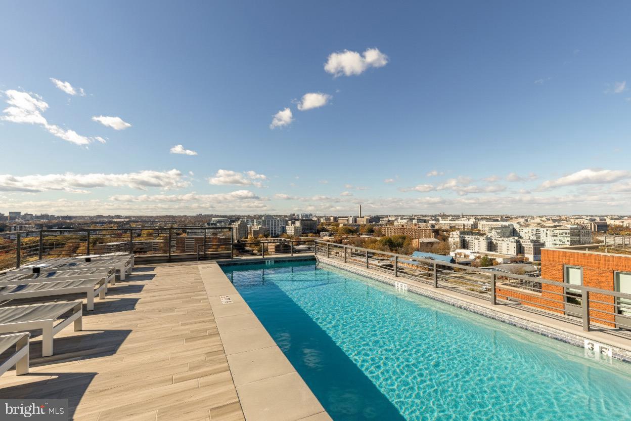 1211 VAN STREET SE 718